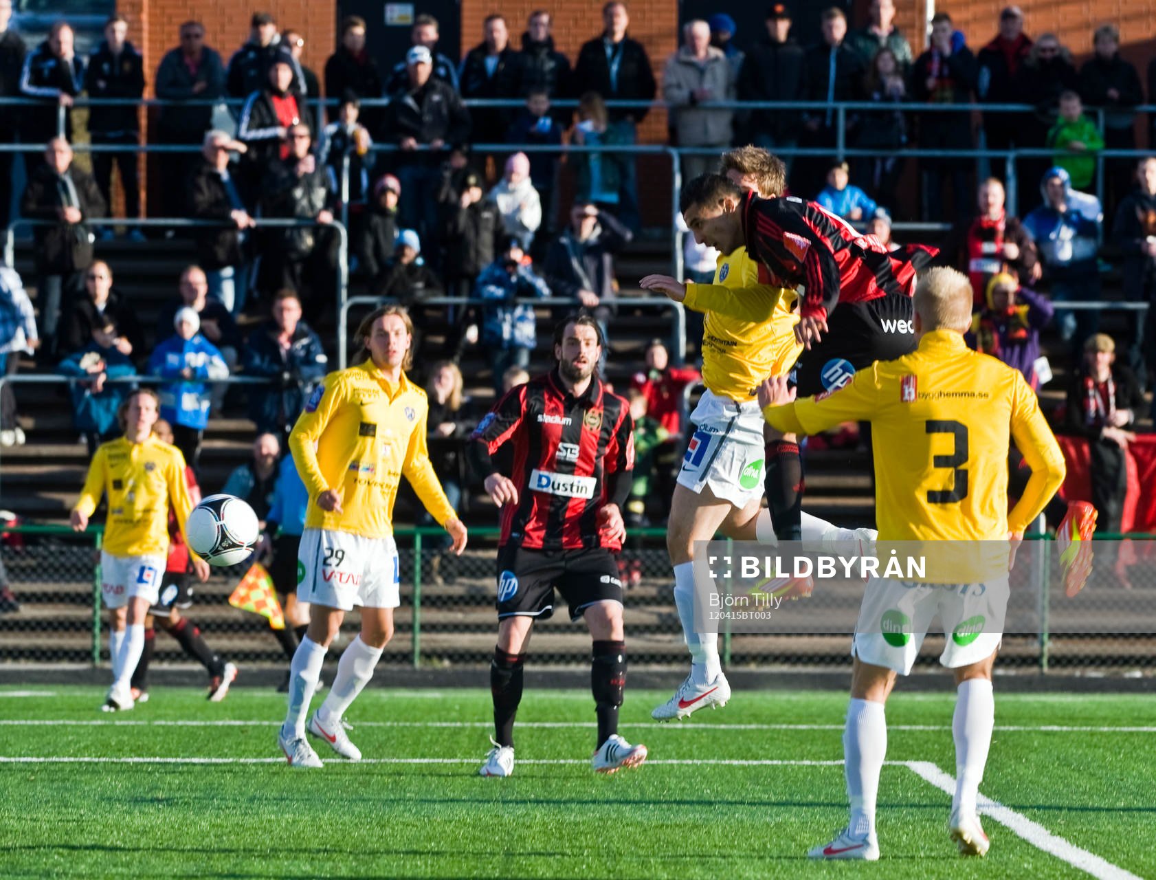 Nabil Bahoui, Brommapojkarna