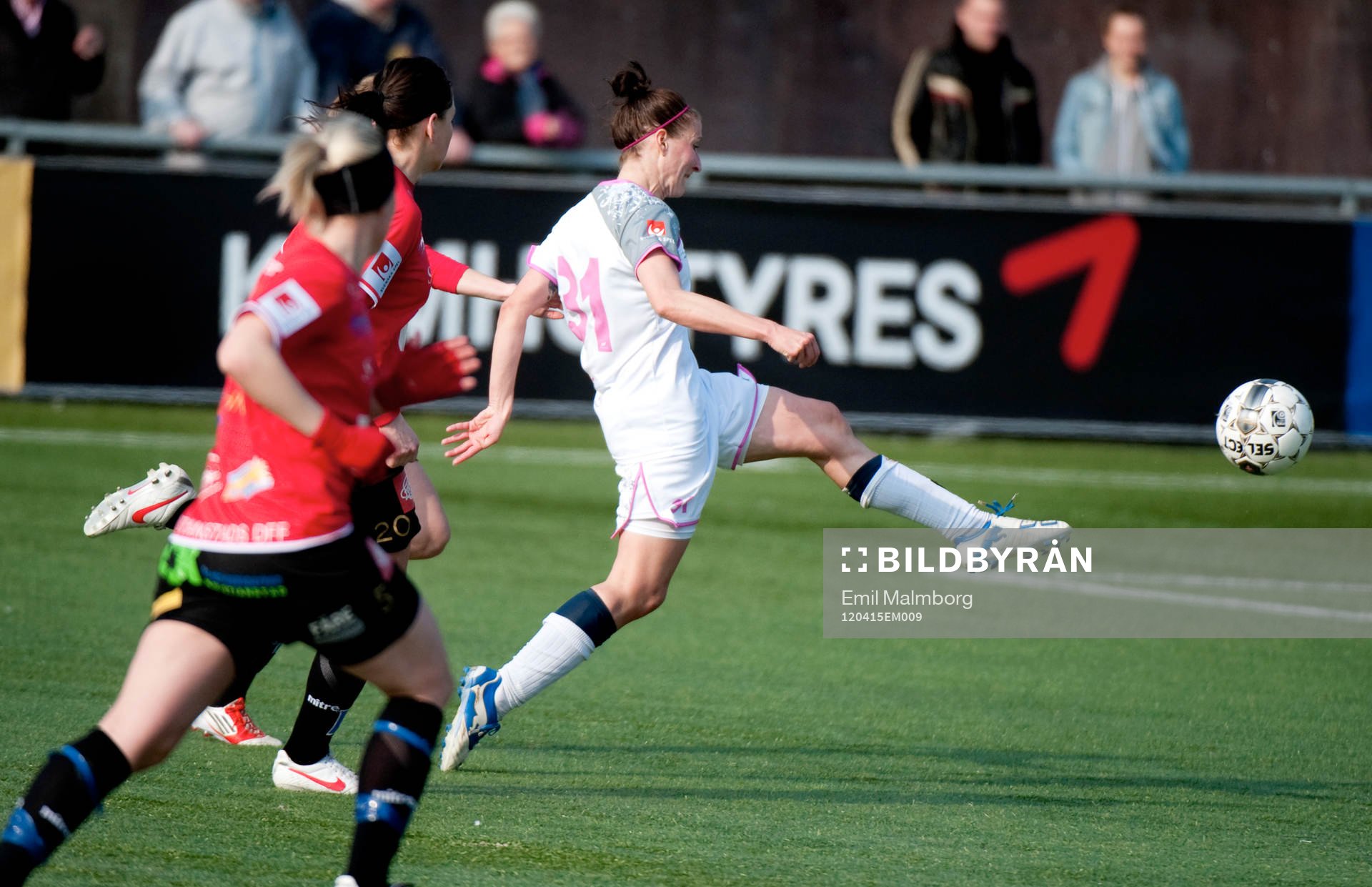 Anja Mittag, LDB lyfter in 4-2