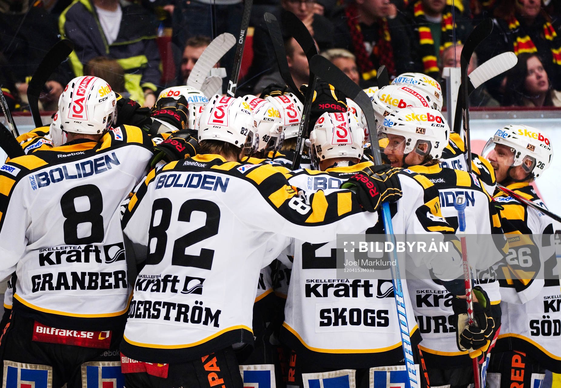 Jubel bland Skellefteå-spelarna