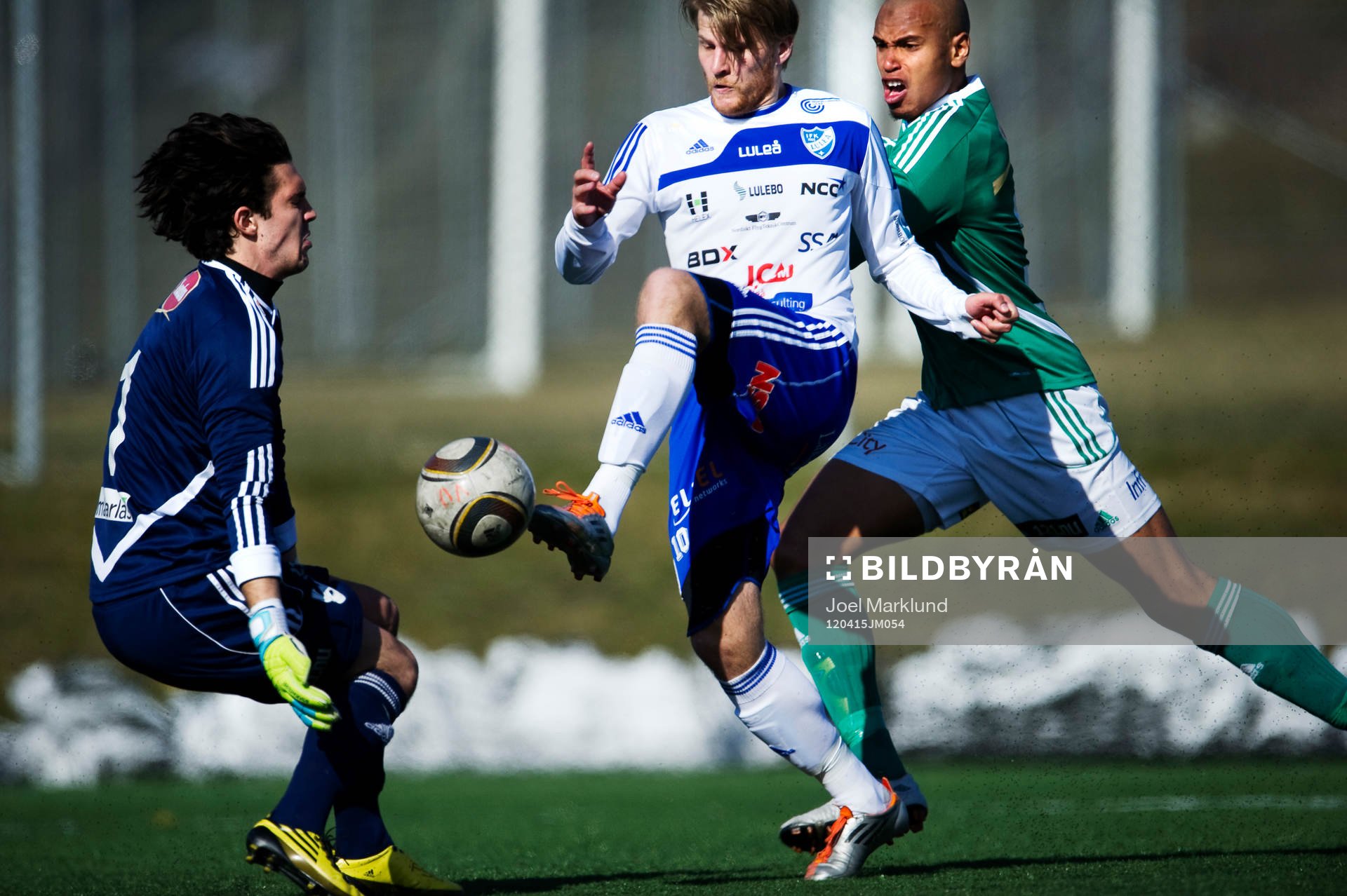 Per Mettävainio, IFk Luleå, oroar framför mål