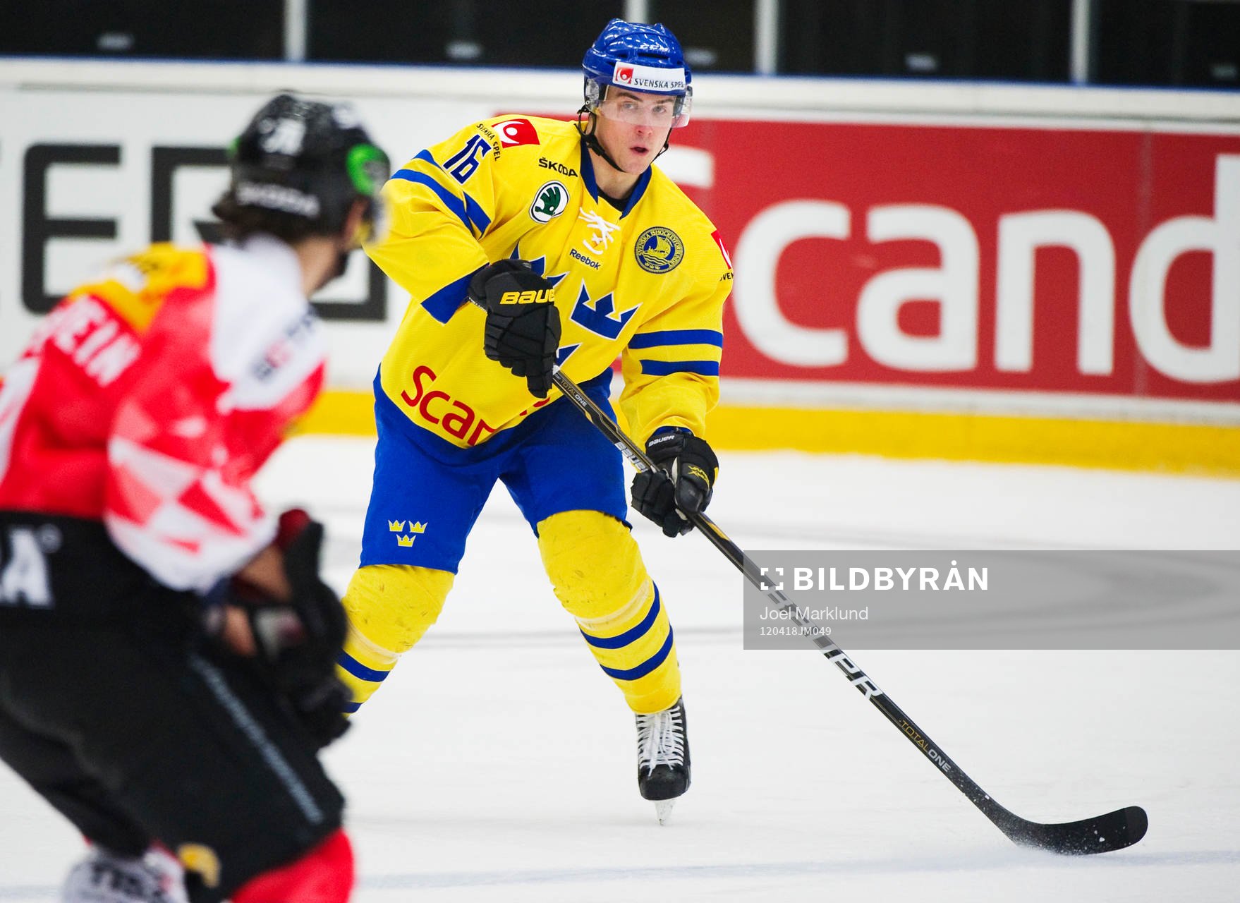 Tobias Viklund, Sverige