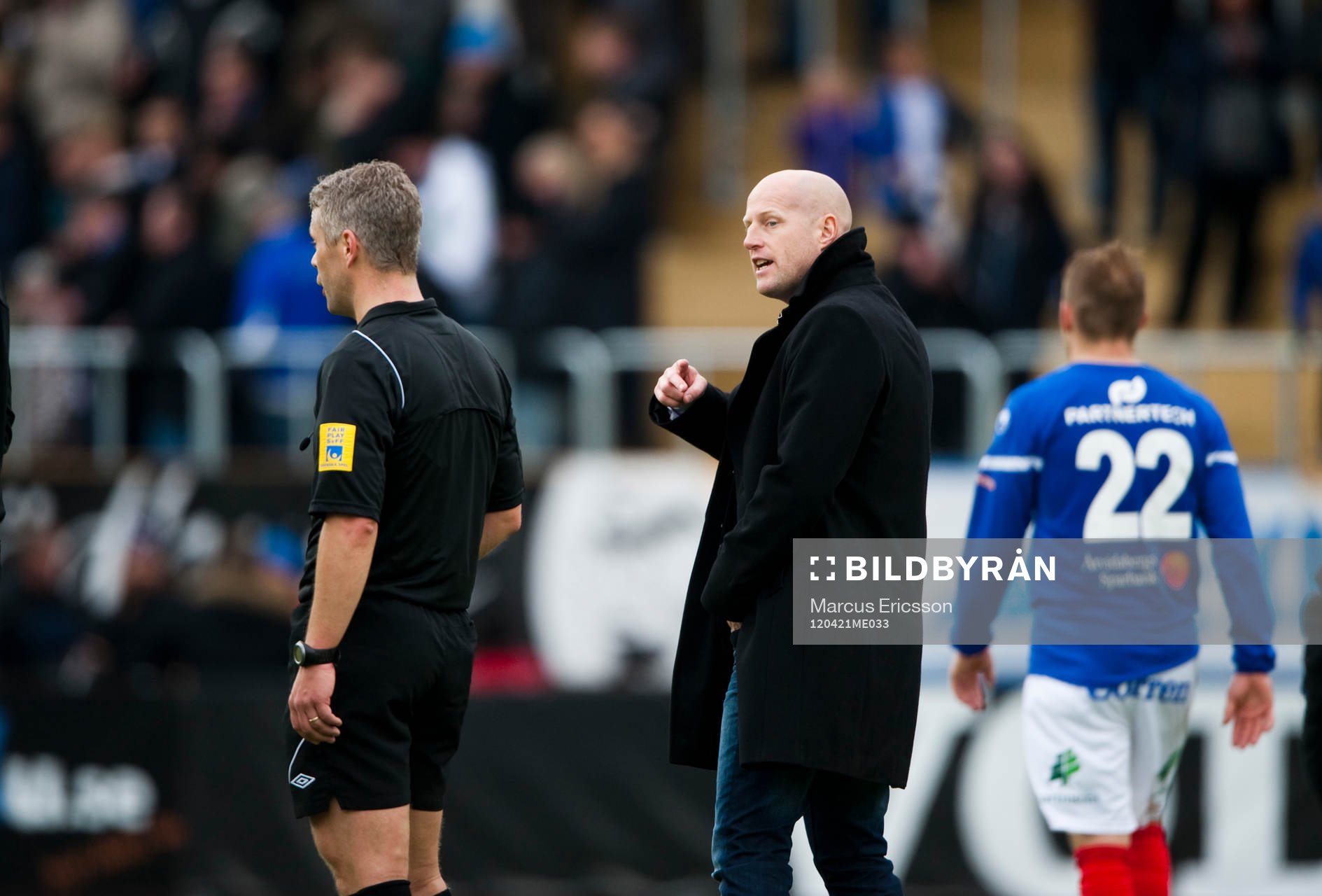 Andreas Thomsson, tränare Åtvidaberg är irriterad på