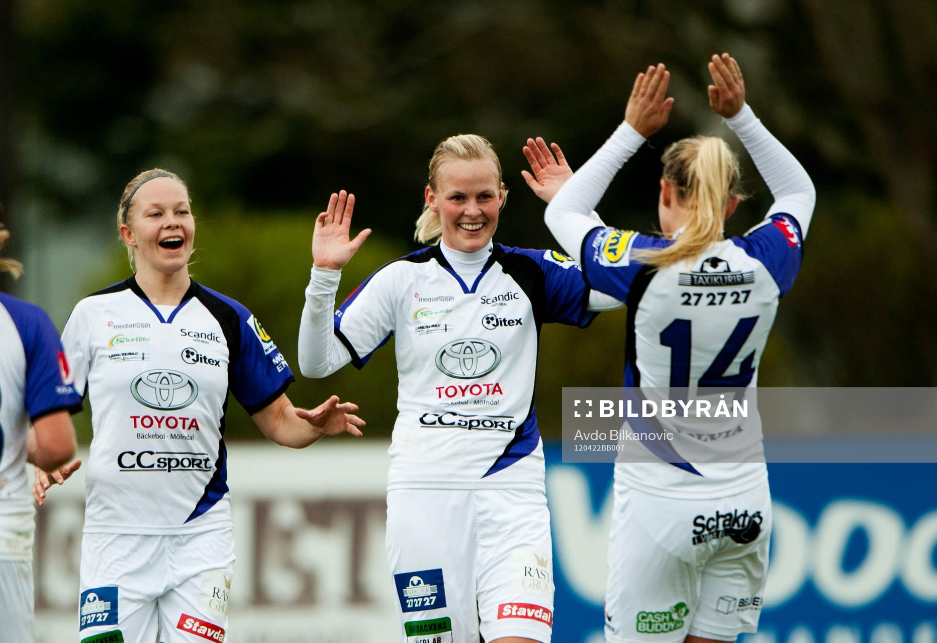   Annica Sjölund och Fridolina Rolfö,  Jitex, jubel
