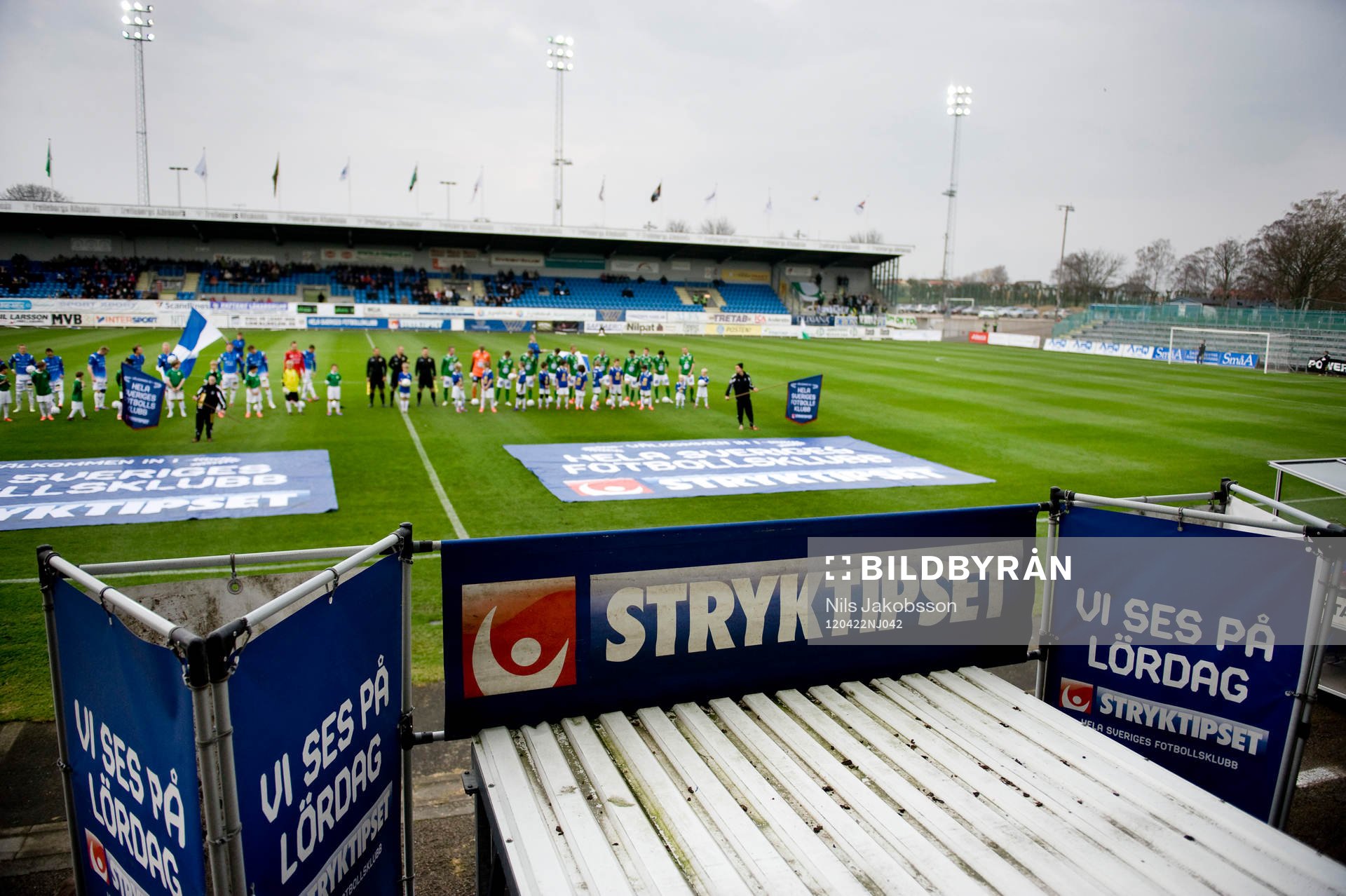 inmarsch på Vångavallen, Stryktipset, svenska spel