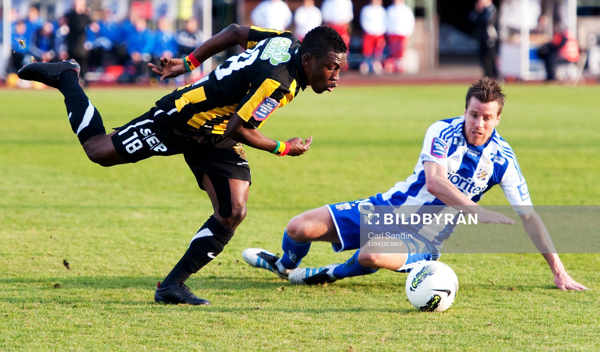 Abdul Majeed Waris, Häcken