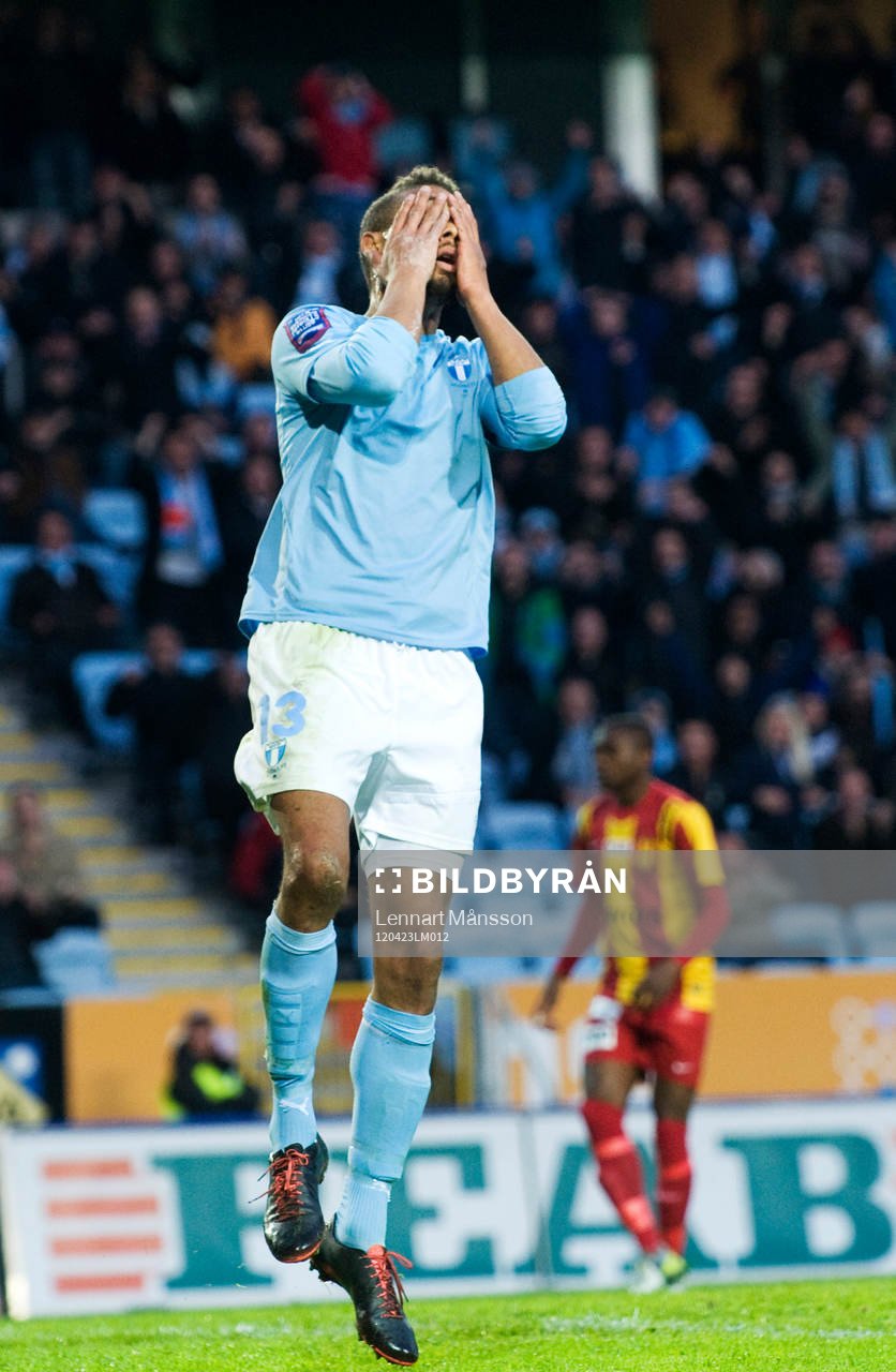 Mathias Ranegie, Malmö, nära nicka in målet