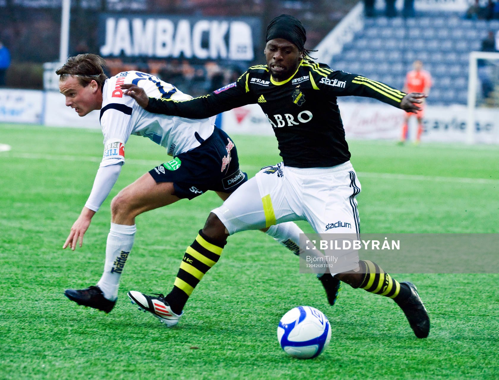 Eric Larsson, Gefle och Martin Mutumba, AIK som gjorde