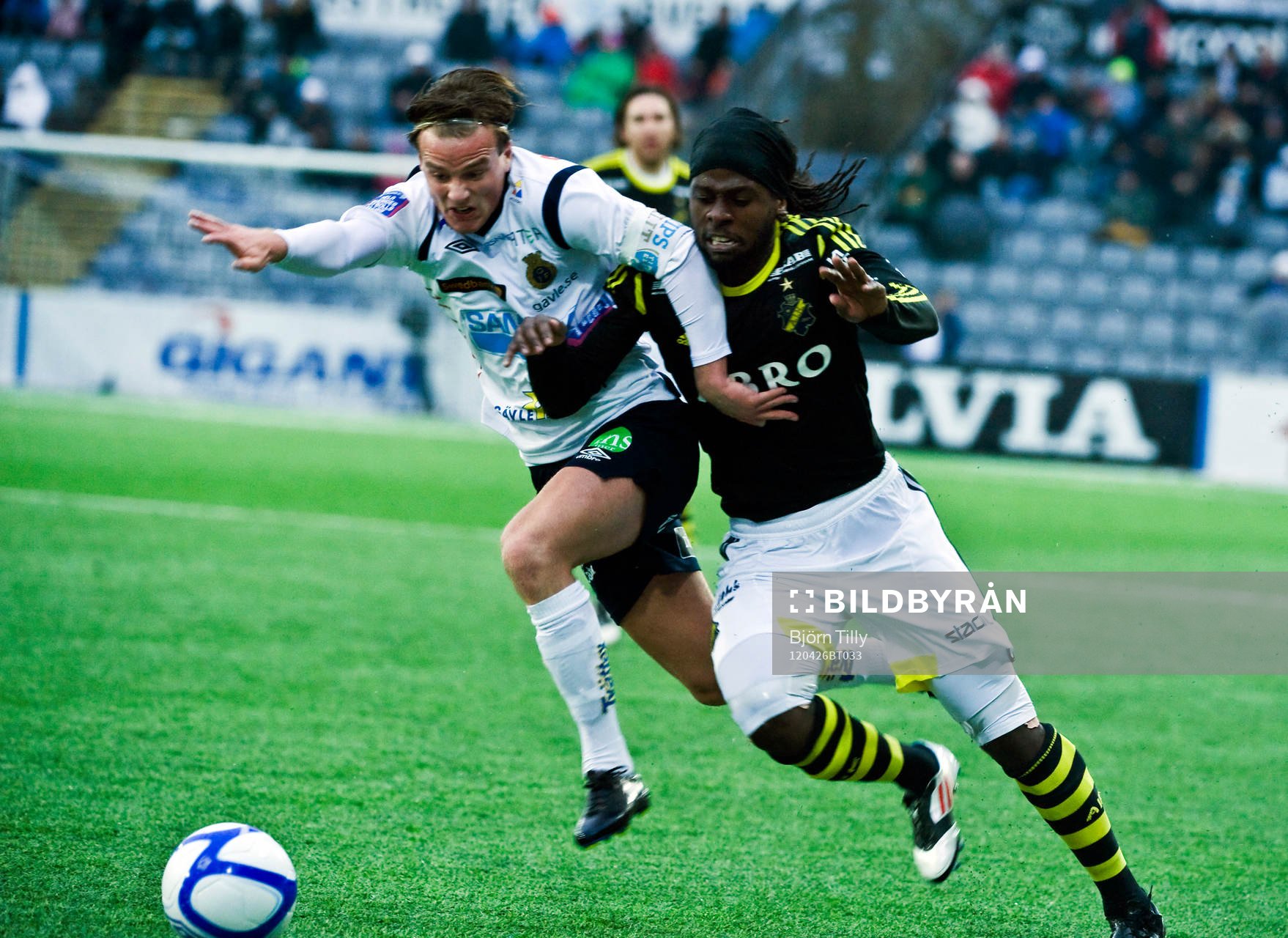 Eric Larsson, Gefle och Martin Mutumba, AIK som gjorde