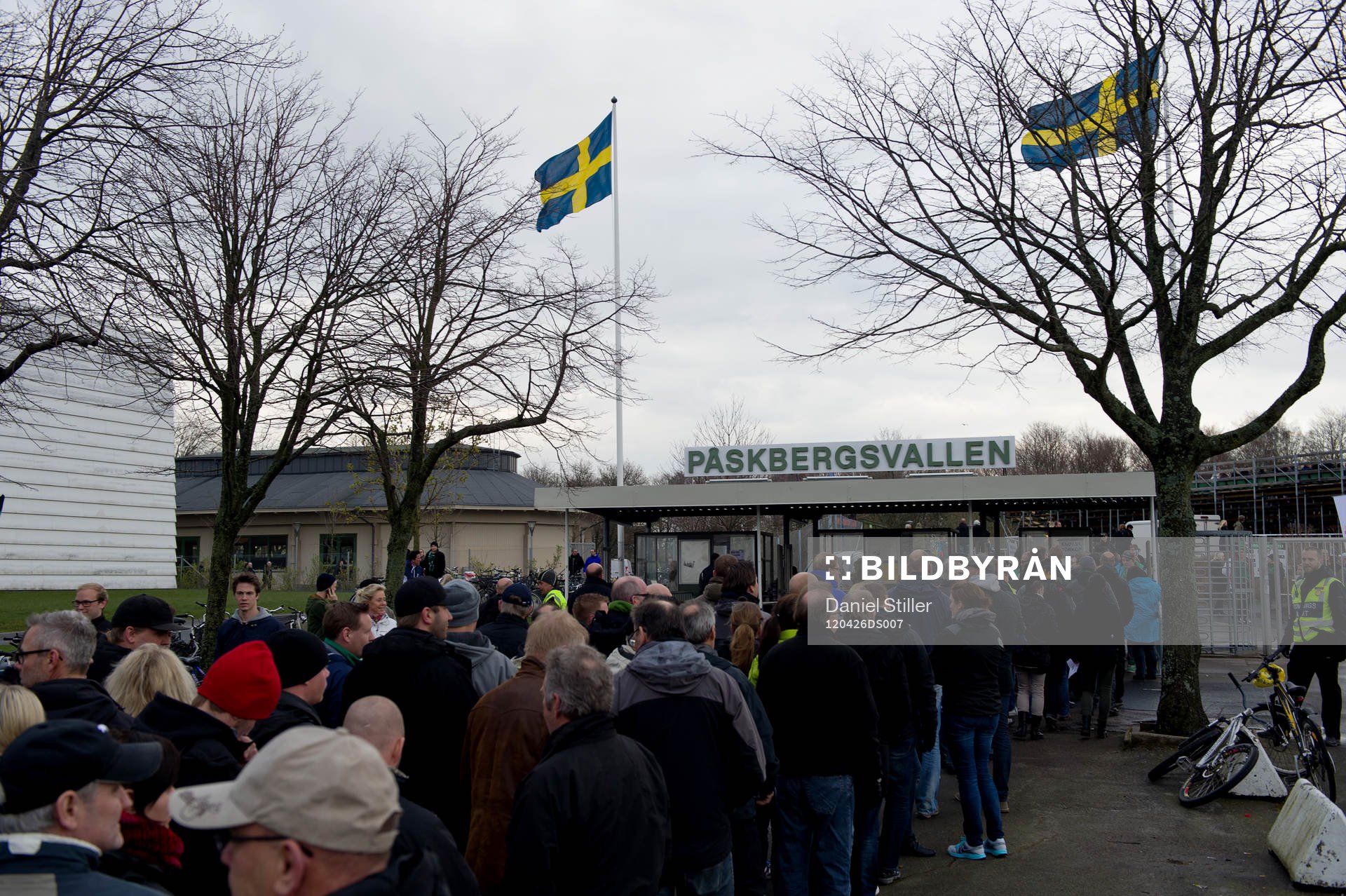 Mycket folk på Påskbergsvallen