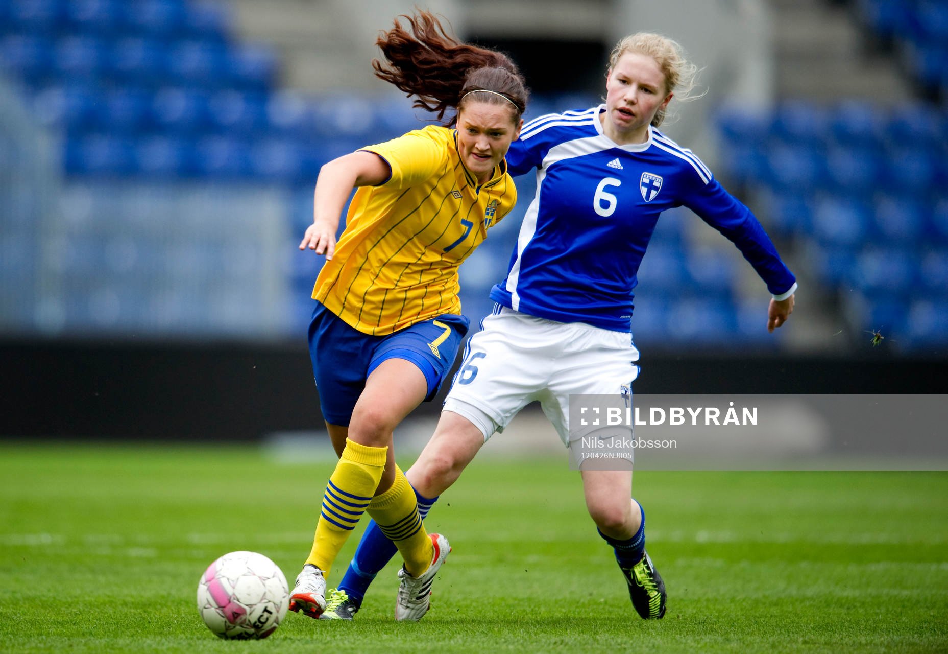 Julia Wahlberg, Sverige, Sini Laaksonen, Finland