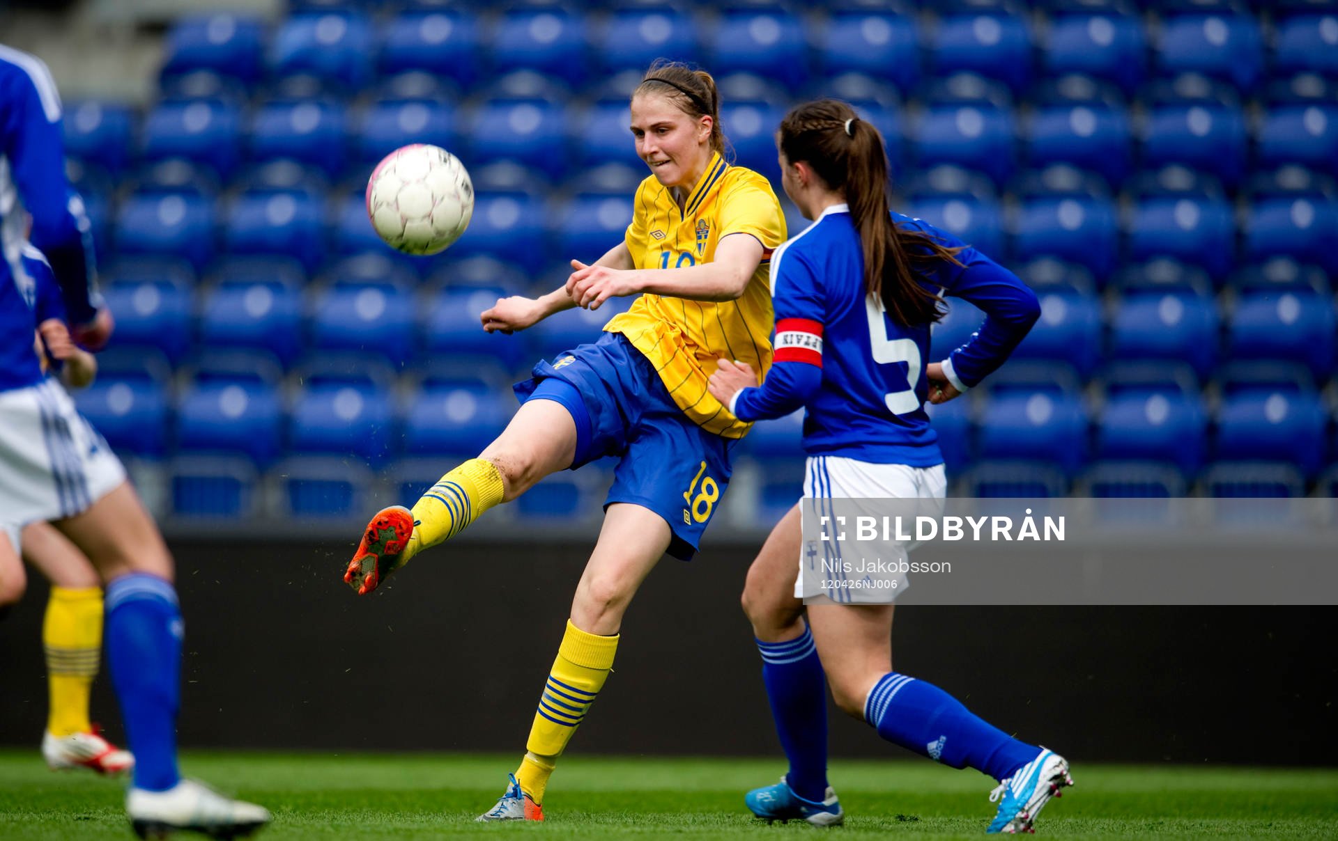 Sandra Törnros, Sverige