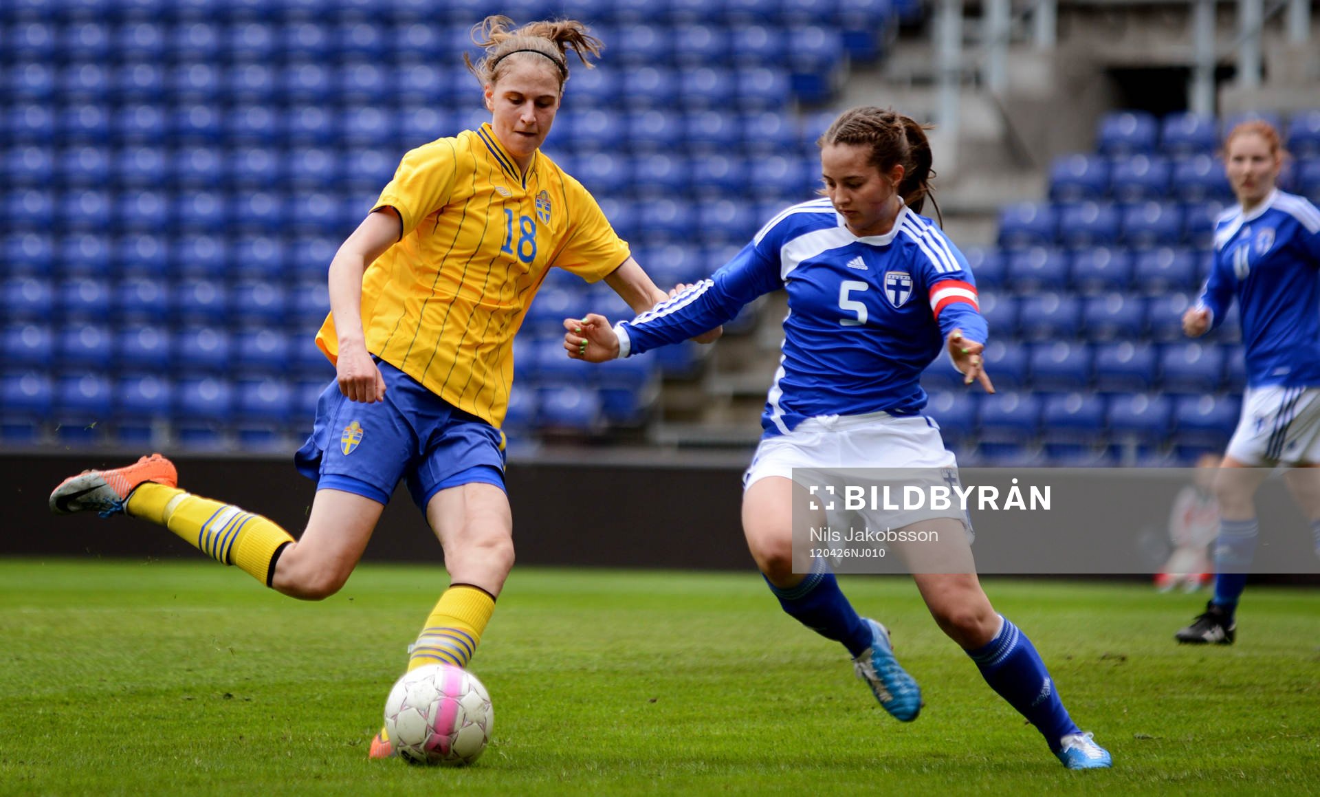   Sandra Törnros, Sverige, Katarina Naumanen, Finland.