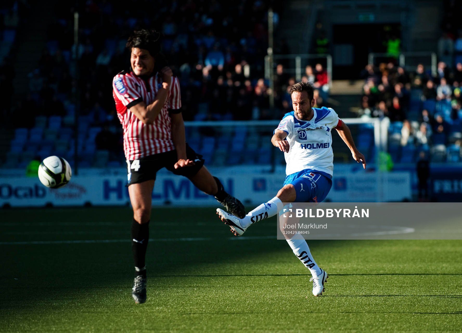 Mathias Florén, Norrköping, skjuter