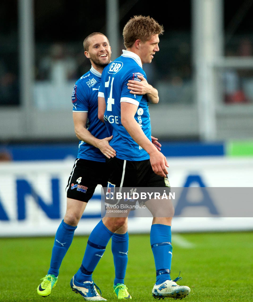Ryan Miller och Mikael Boman, jubel, Halmstad
