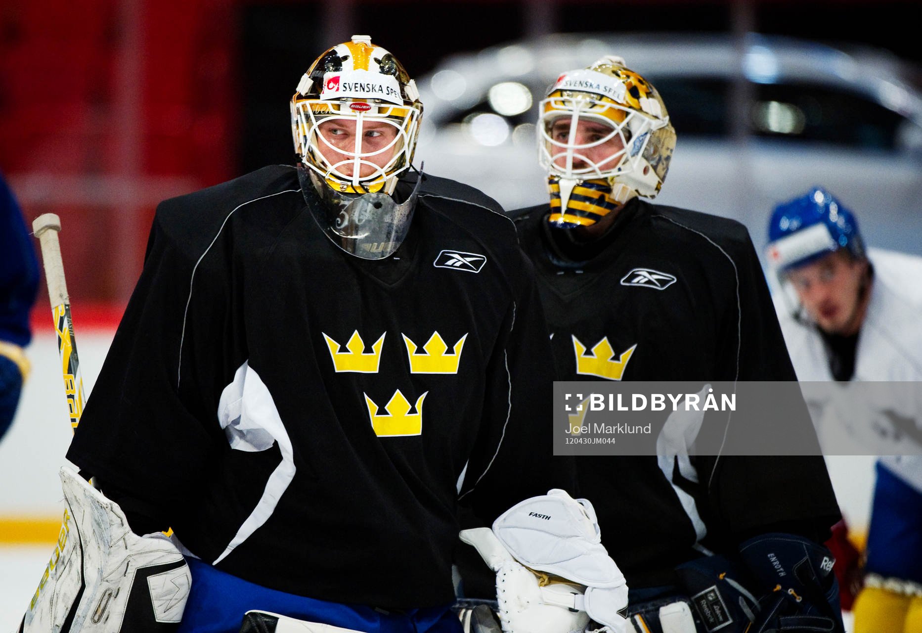 Målvakterna Viktor Fasth och Jhonas Enroth. Målvakt