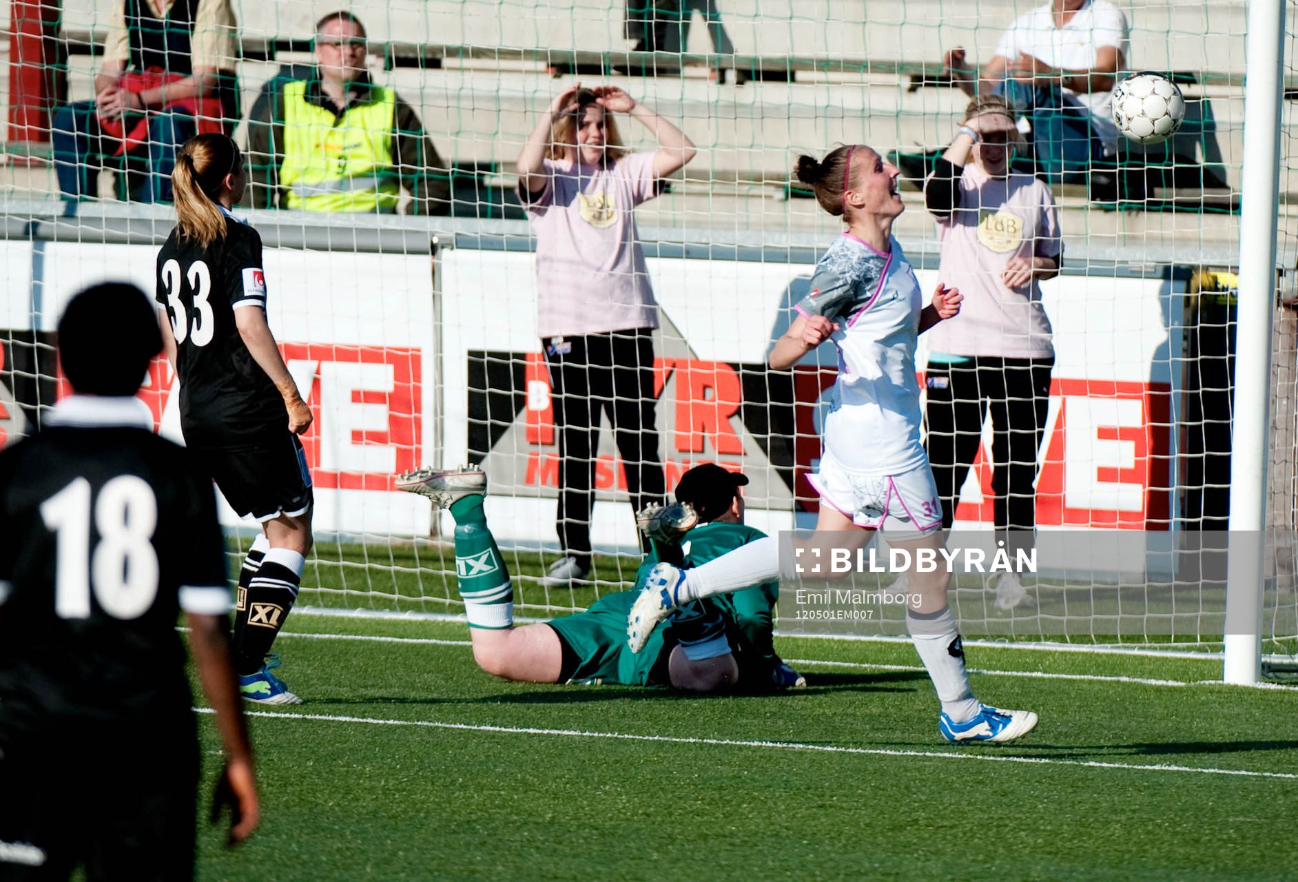 Anja Mittag, LDB gör 4-0. Jubel