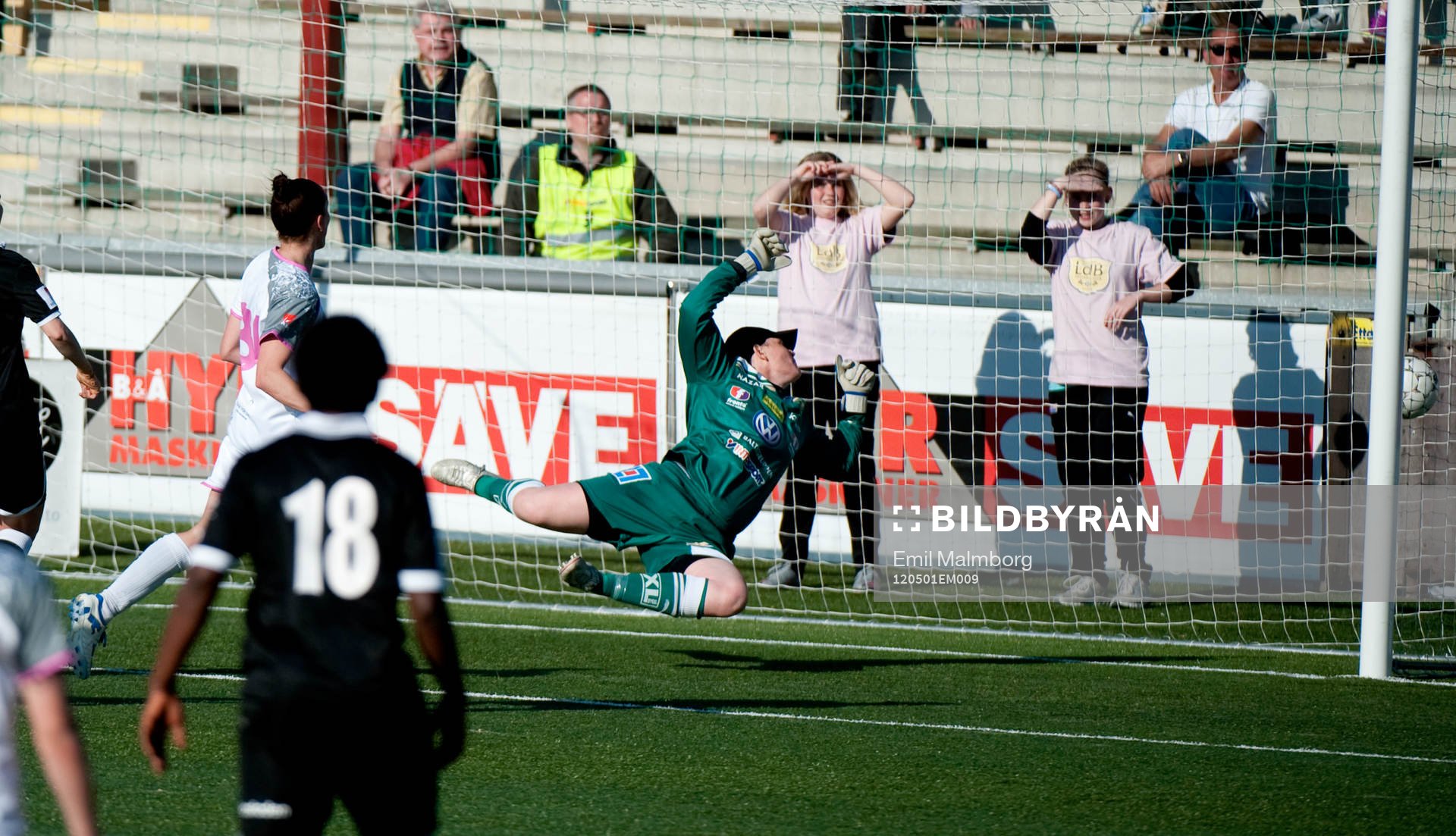 Anja Mittag, LDB gör 4-0 bakom Caroline Jönsson, Umeå