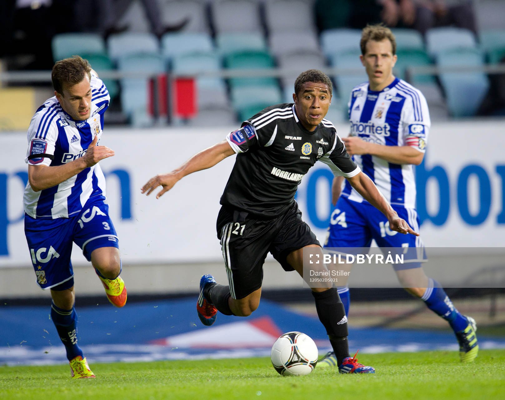 Michel Pires, GIF Sundsvall. Logi Valgardsson, IFK Göteborg