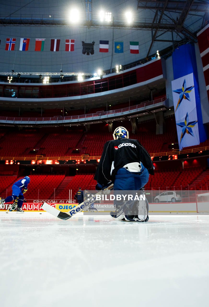 Spelarna tränar i Globen
