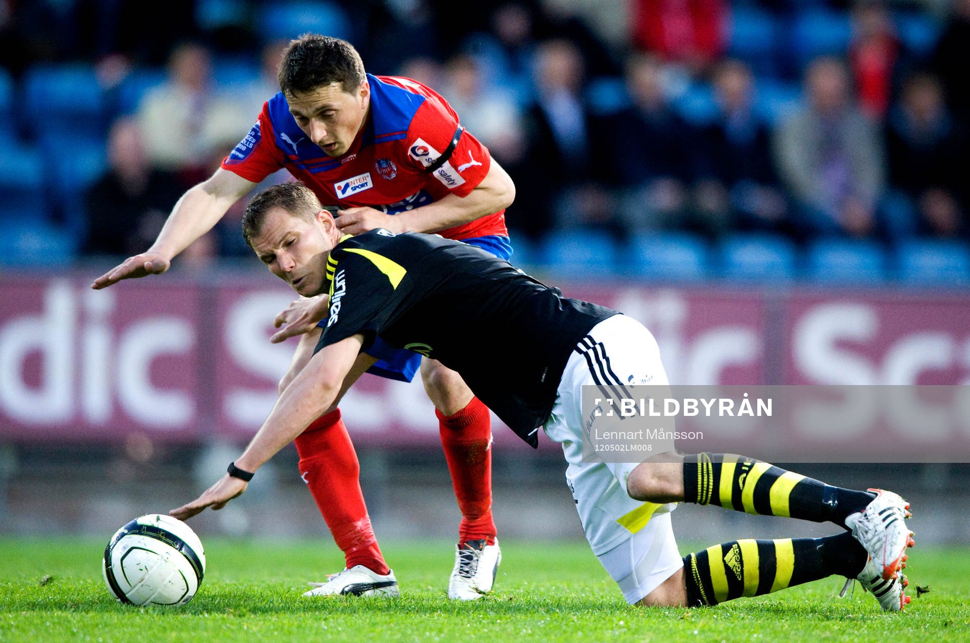 Ardian Gashi, Helsingborg och Robert Åhman Persson, AIK