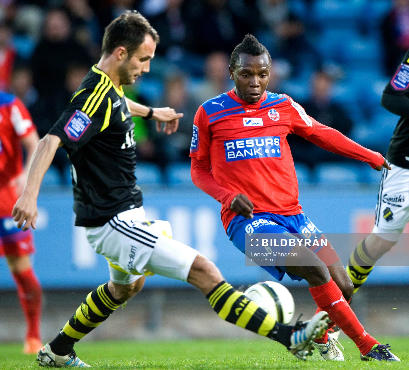 May Mahlangu, Helsingborg och Helgi Danielsson, AIK