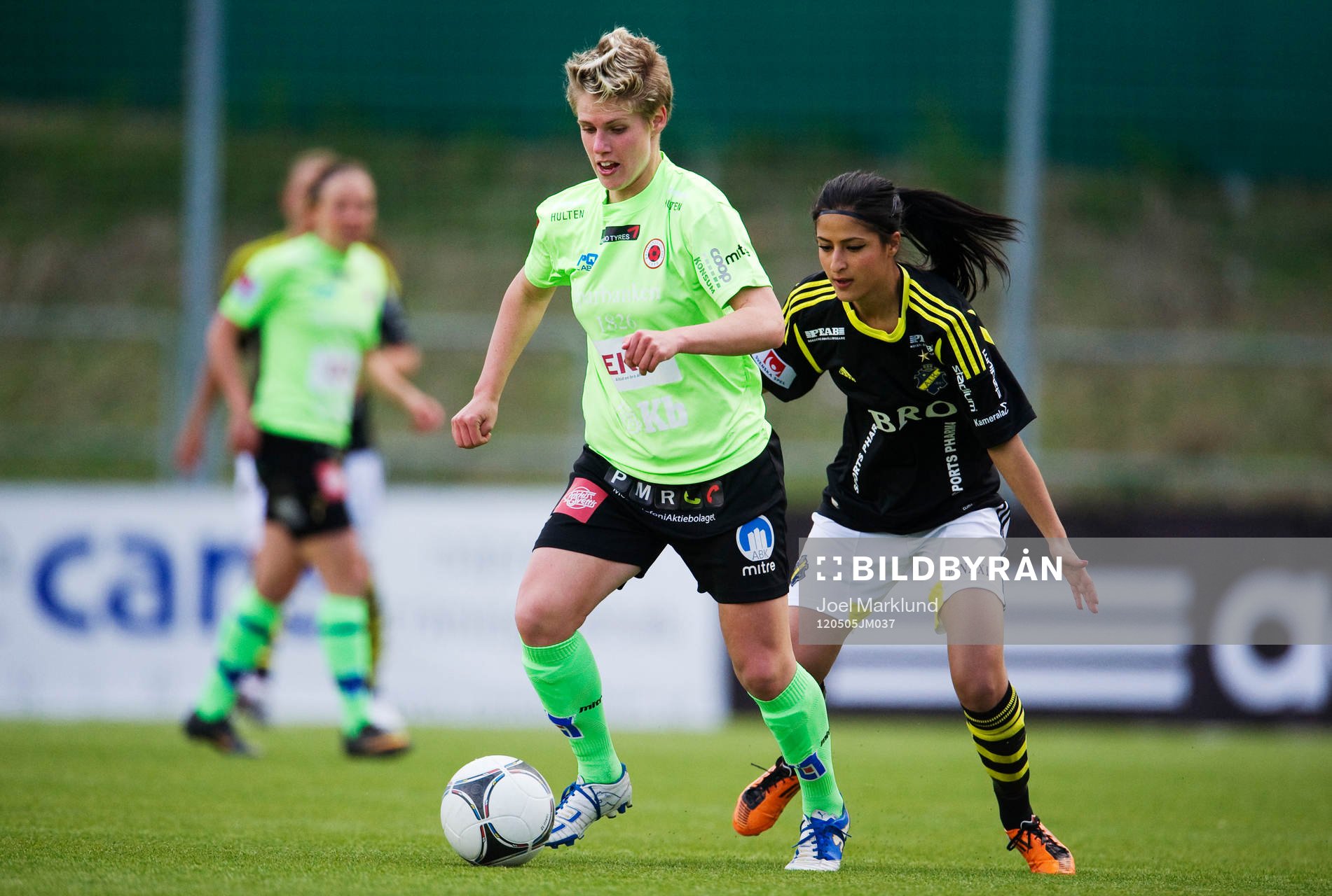 Sophie Schmidt, Kristianstad, och Nazanin Vaseghpanah, AIK