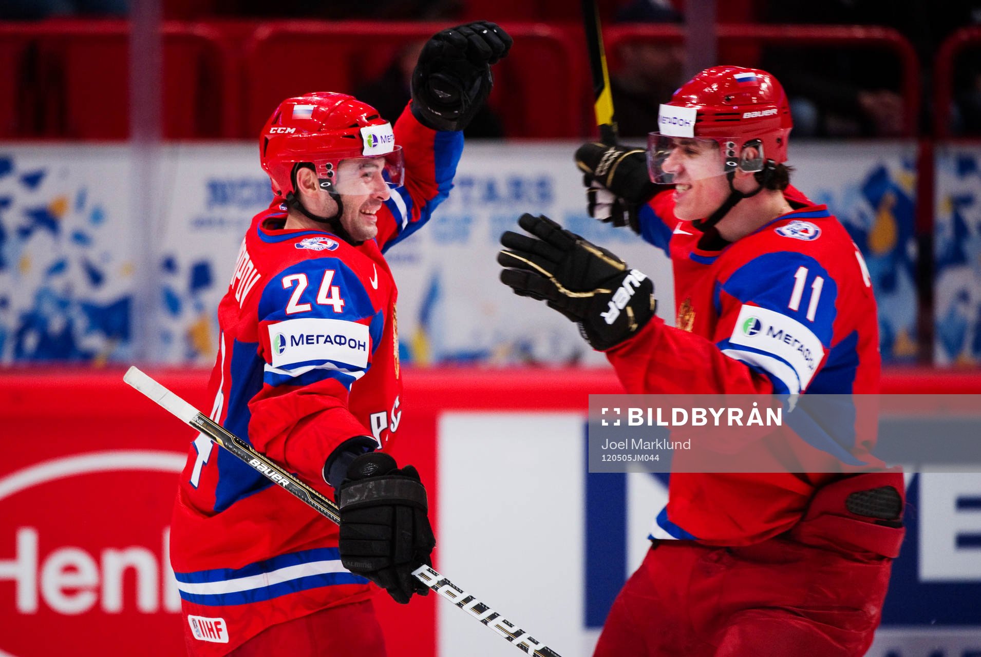 Alexander Popov och Yevgeni Malkin, Ryssland, jubel