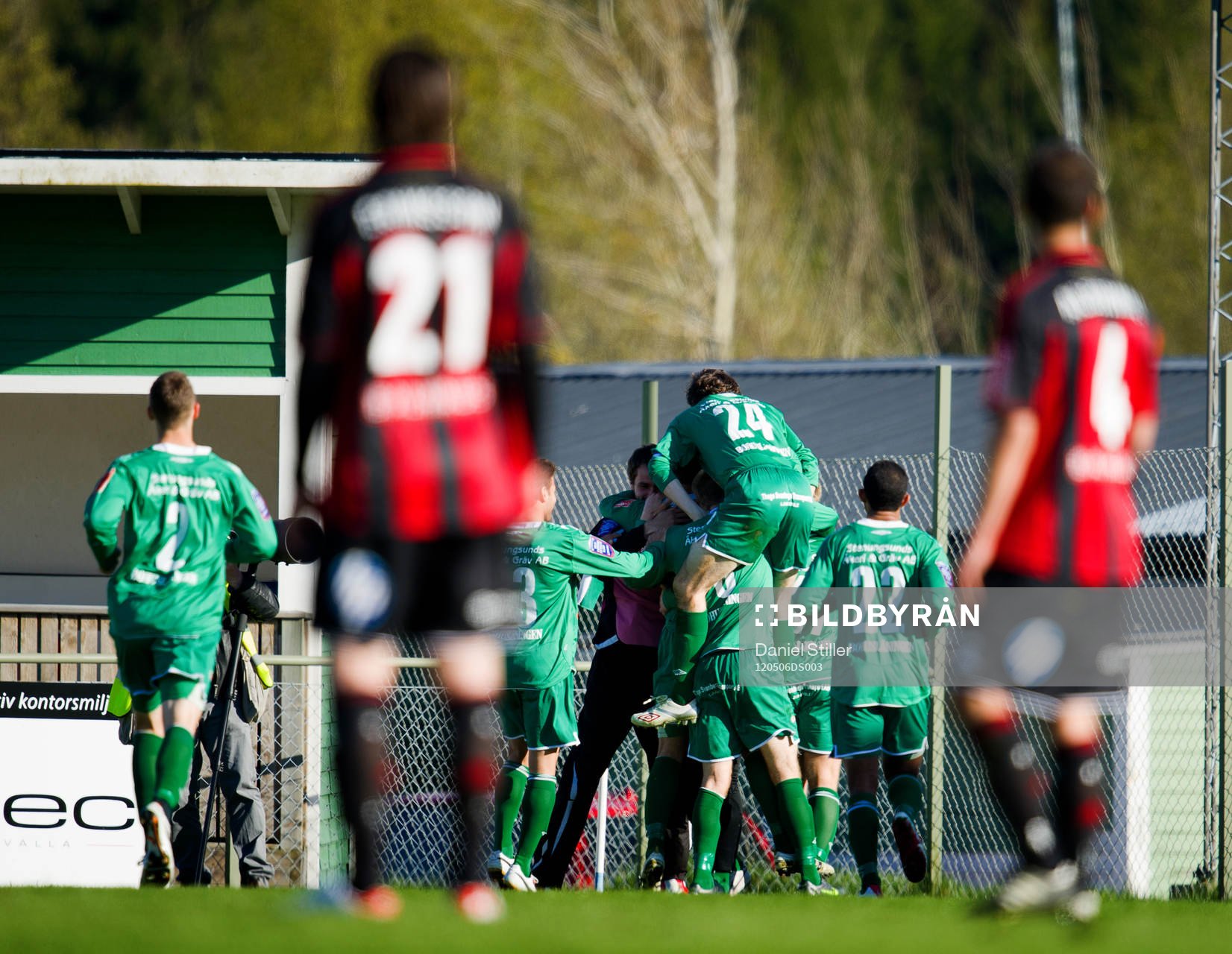  Kenny Pavey, Ljungskile, gör 1-0, jubel. 
