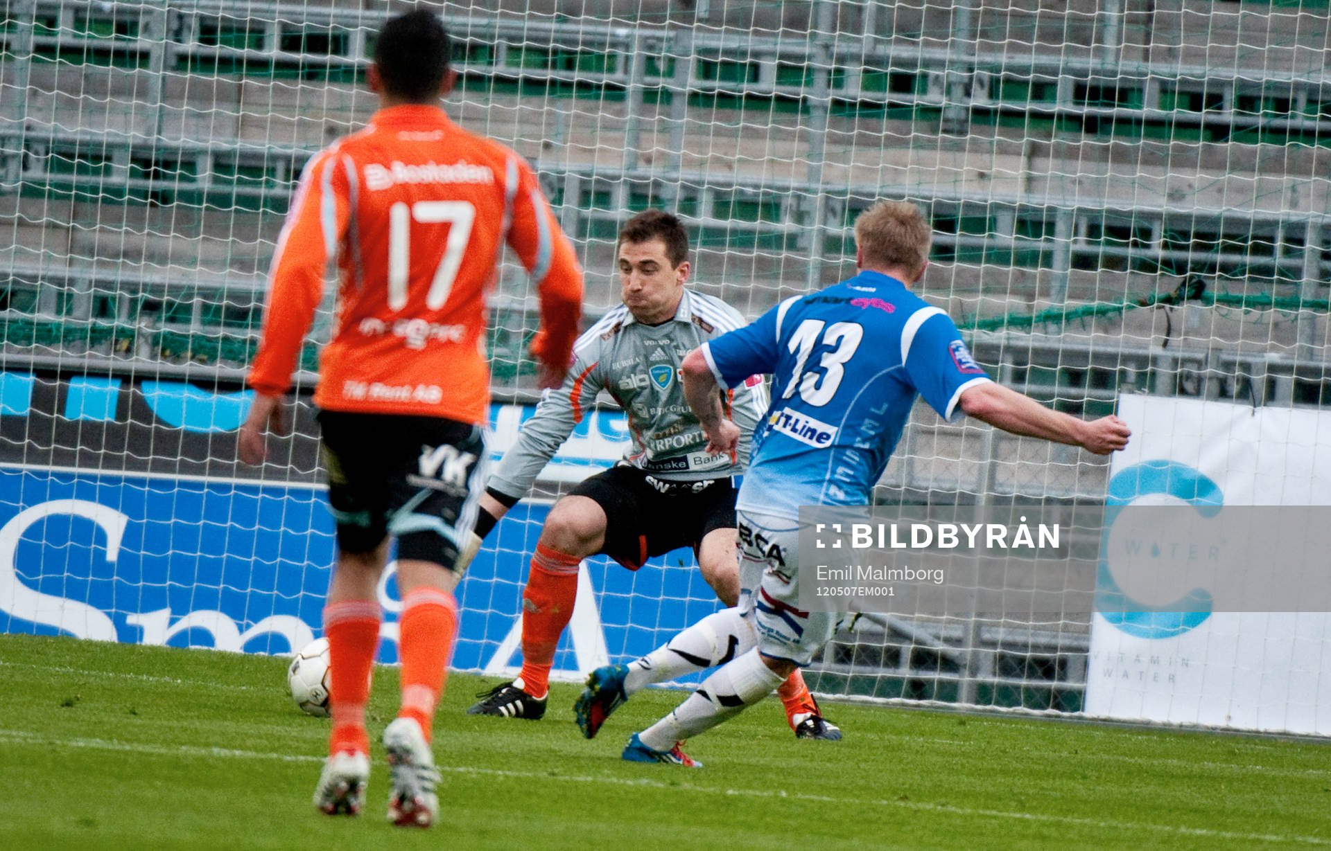 Fredrik Jensen, Trelleborg gör 2-1 bakom Vladimir Sudar,