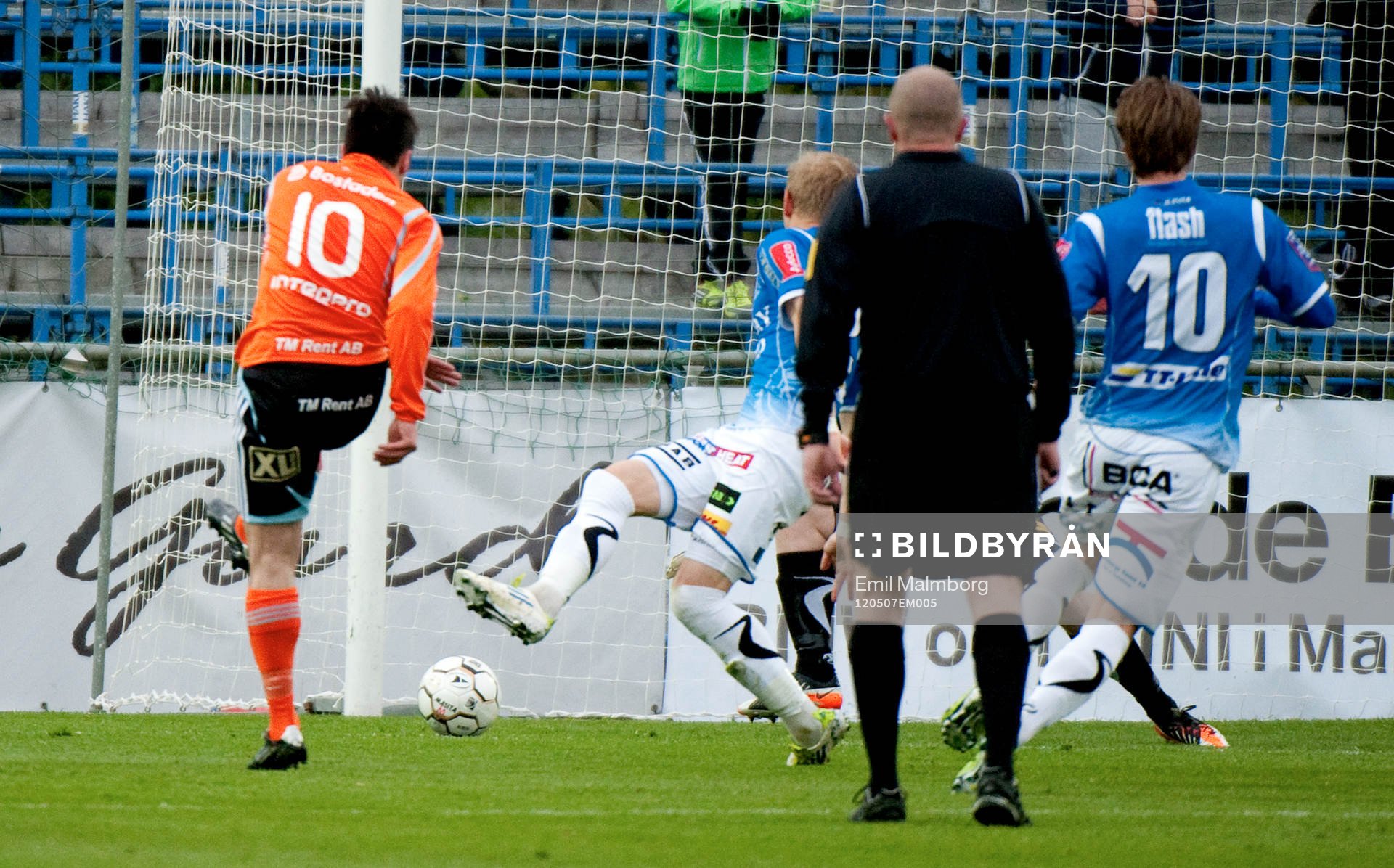 Adam Chennoufi, Umeå gör 1-0