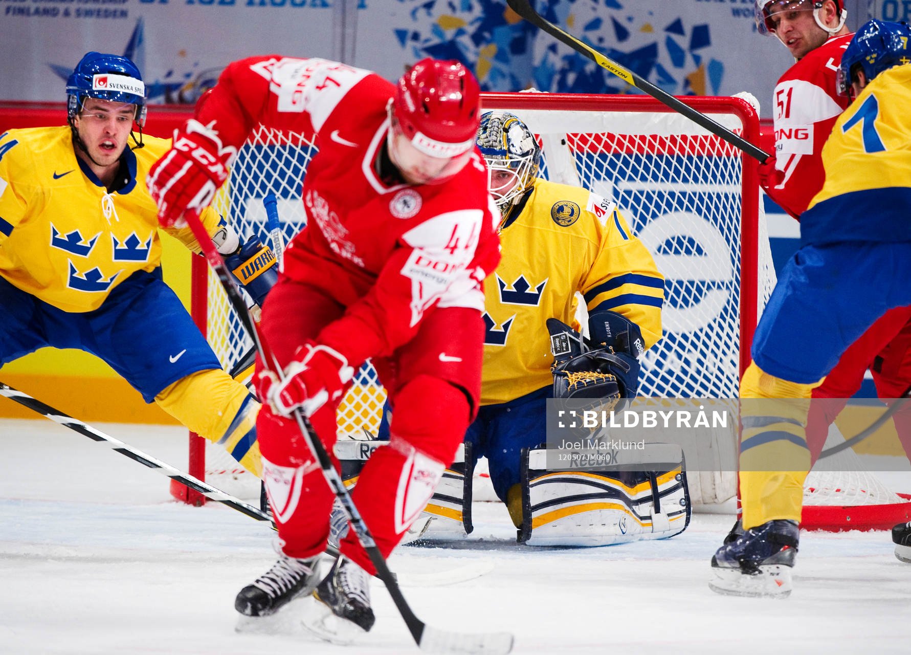 Dansk press framför Jhonas  Enroth, målvakt, Sverige