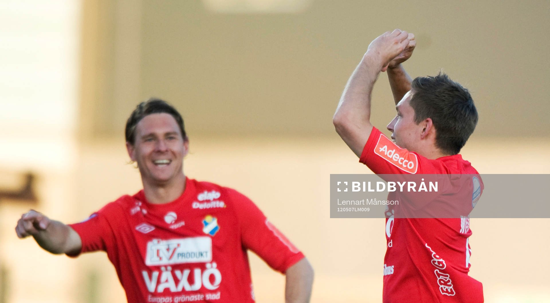 2-1 Andreas Wihlborg som grattas av passningsläggaren
