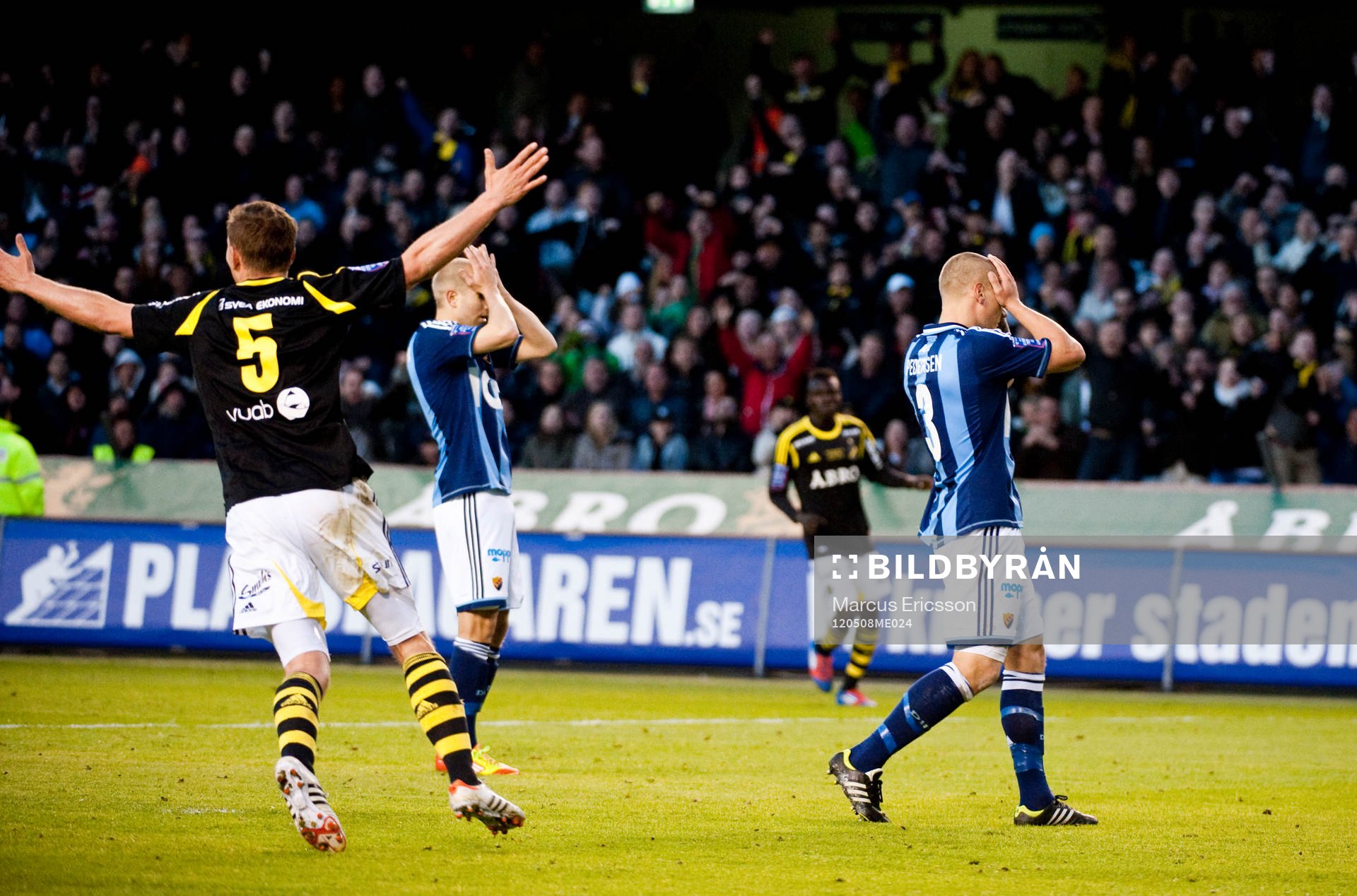 Marc Pedersen, Djurgården rensar undan bollen i eget mål
