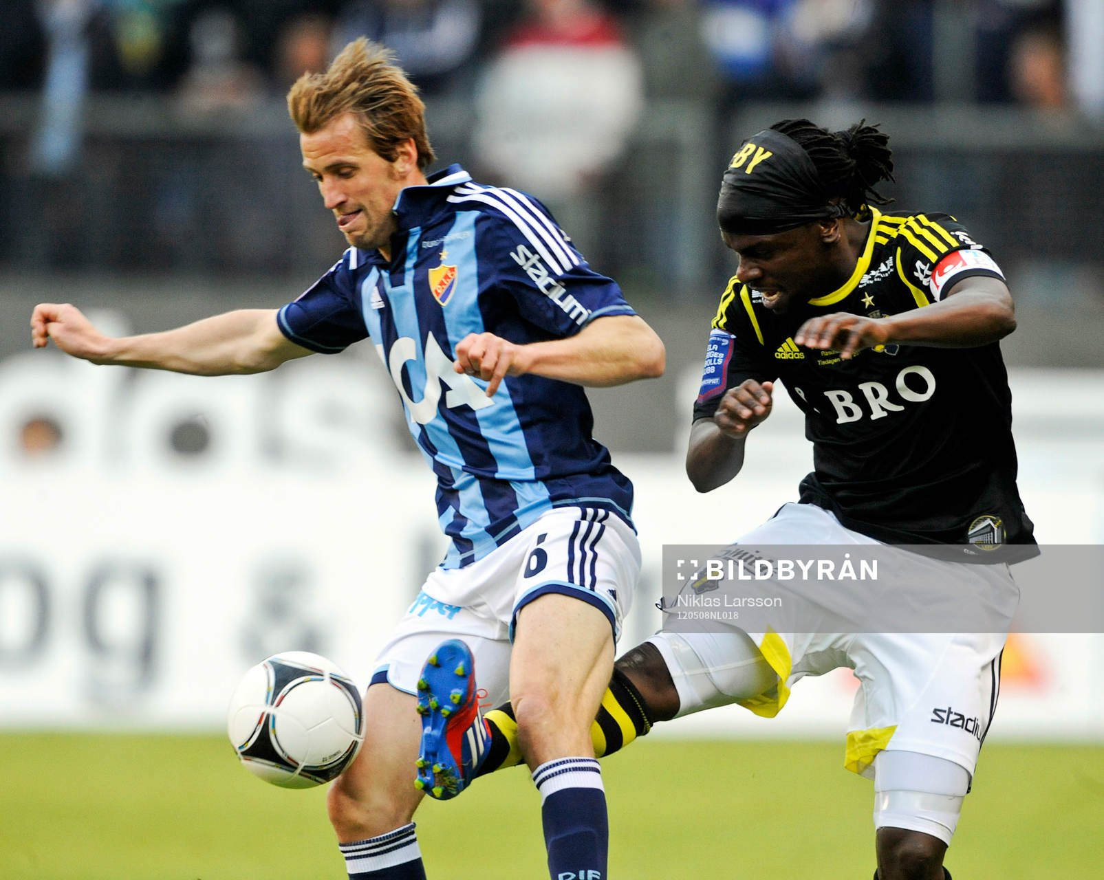 Peter  Nymann, Djurgården och Martin Mutumba, AIK