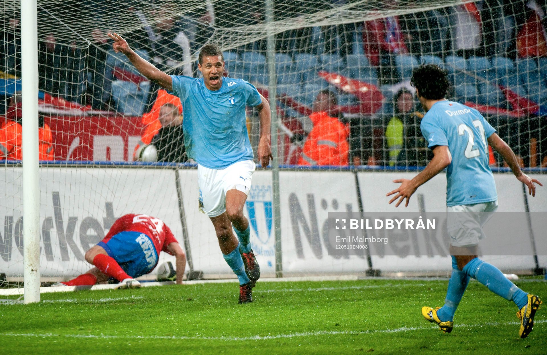 Mathias Ranégie, Malmö gör 3-0.  Jubel
