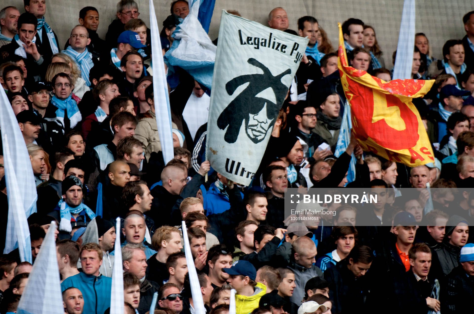 Supporter flagga. Legalize Pyro