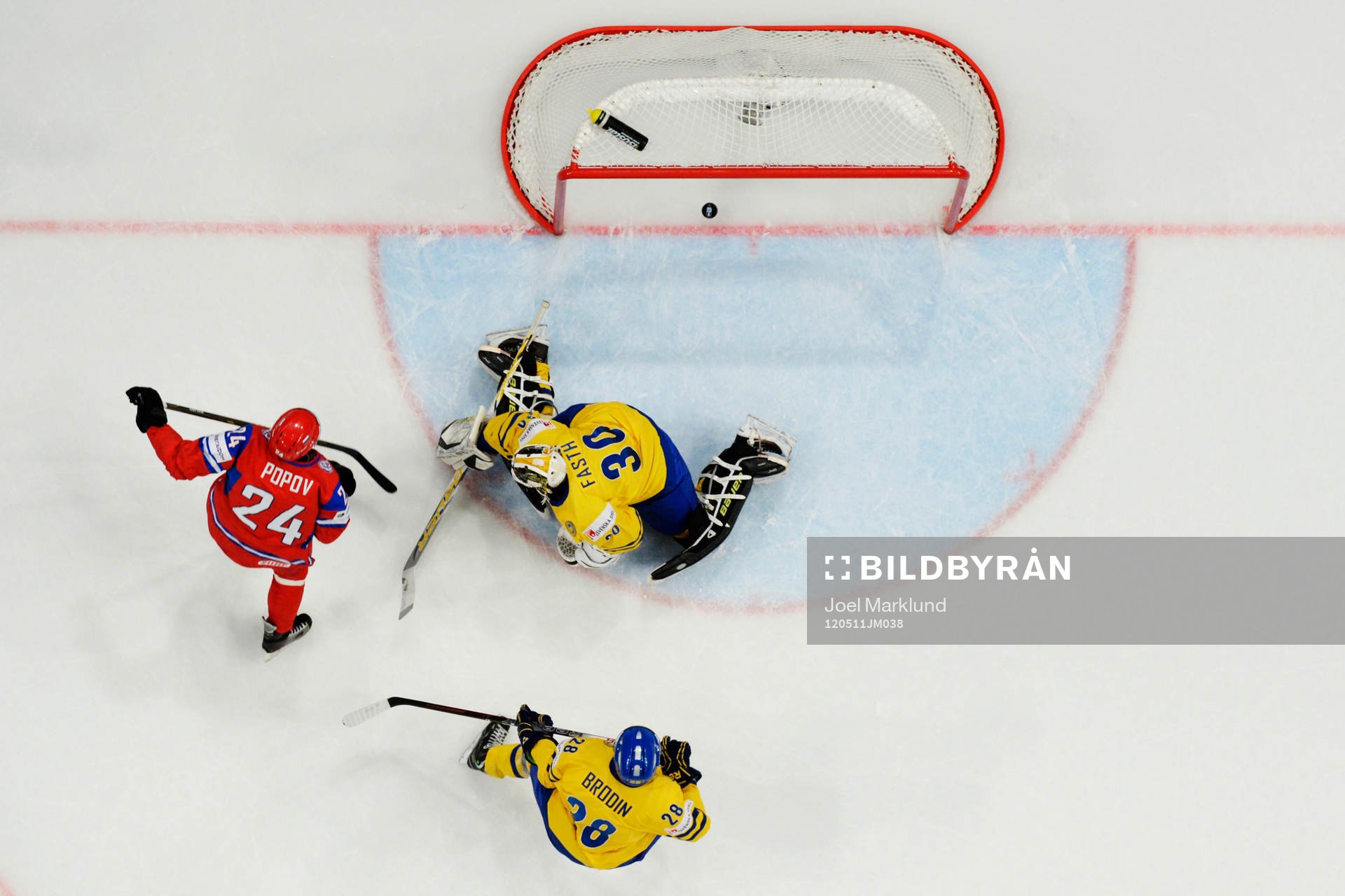 Alexander Popov, Ryssland, gör 1-1 bakom Viktor Fasth,