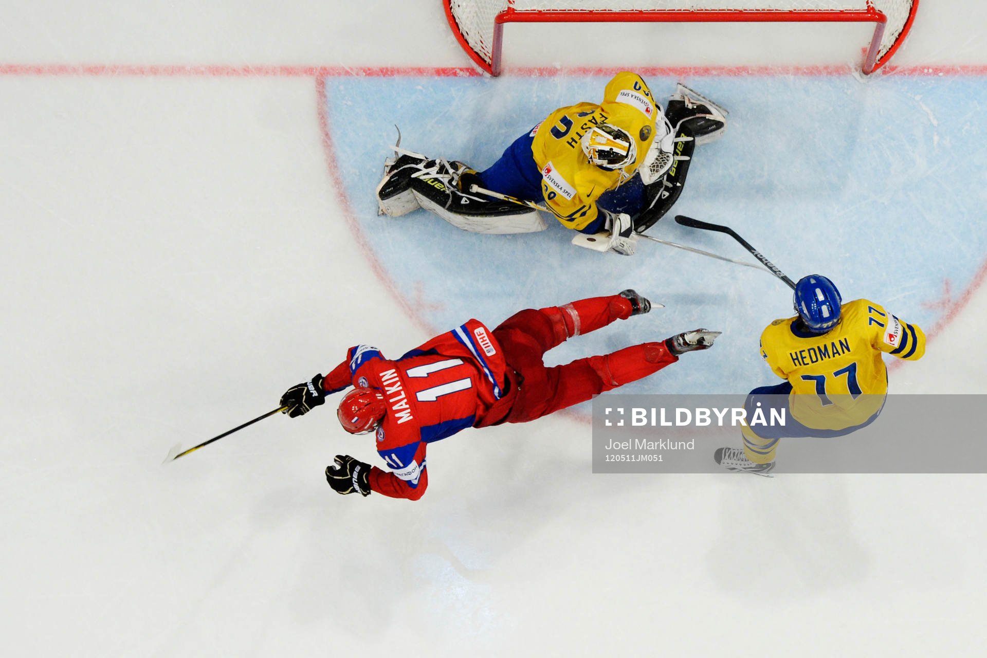 Yevgeni Malkin, Ryssland, flyger