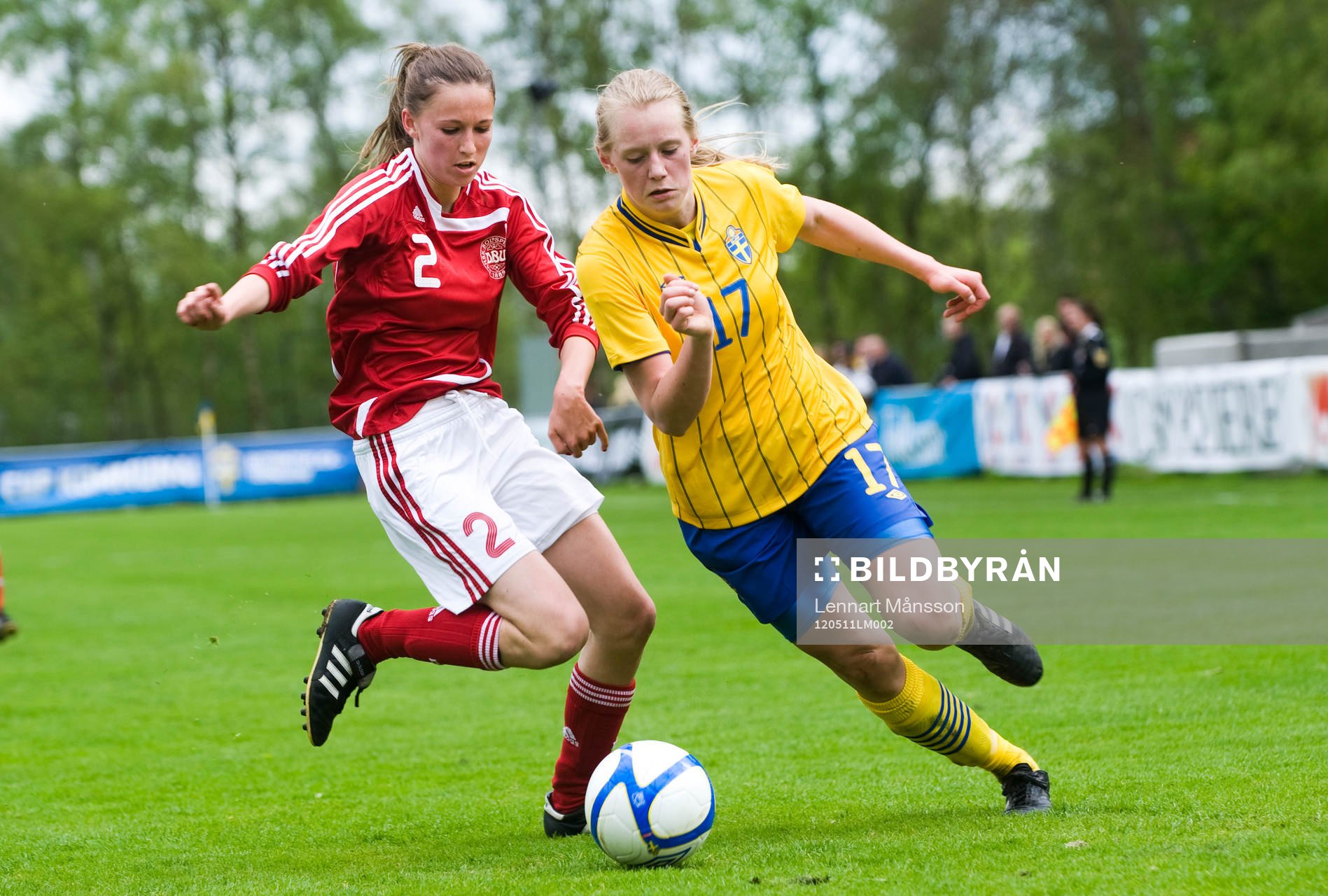 Stina Blackstenius, Sverige och Cecilia Schousboe, Danmark