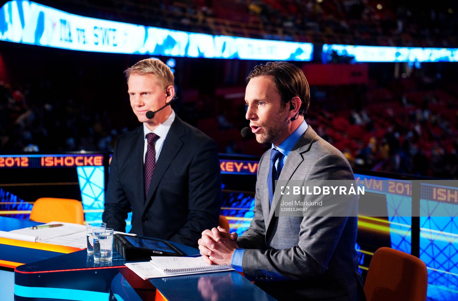 Niklas Wikegård och Peter Jihde i TV4:s studio för