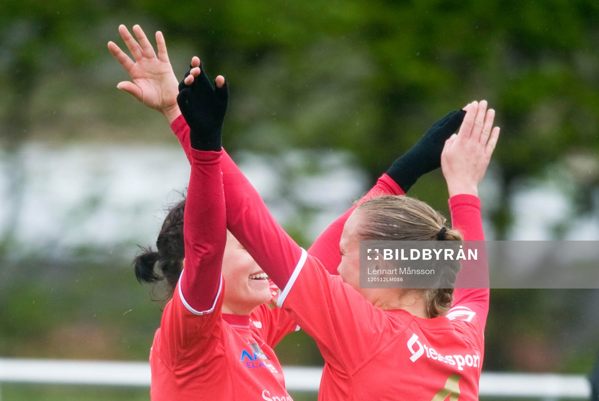 Måljubel, Susanne Moberg och Therese Andersson,