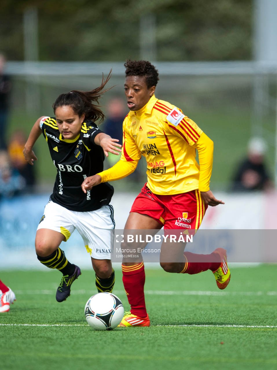 Malin Diaz, AIK och Elaine Moura, Tyresö