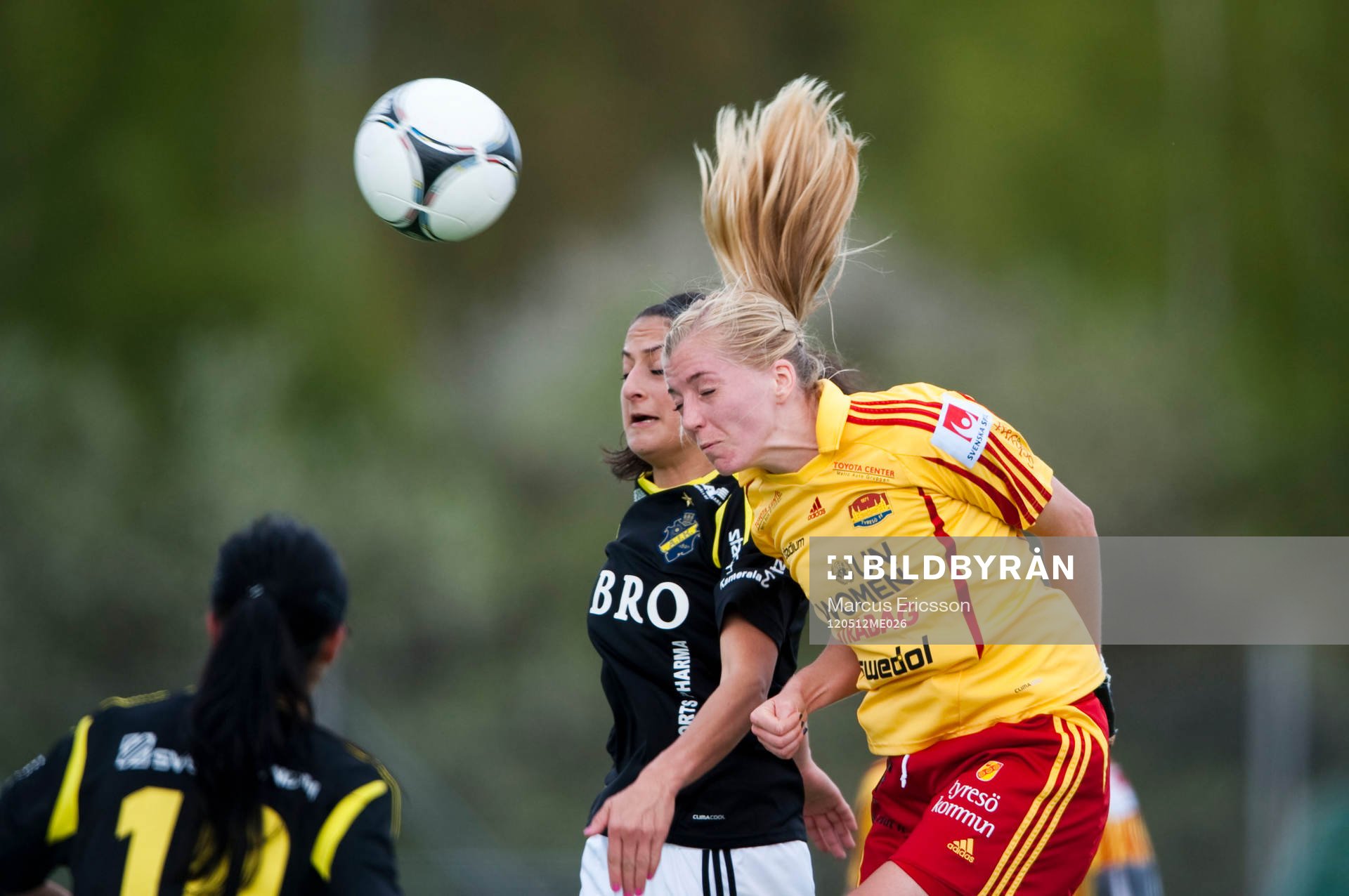 Susan Varli, AIK och Linda Sembrant, Tyresö