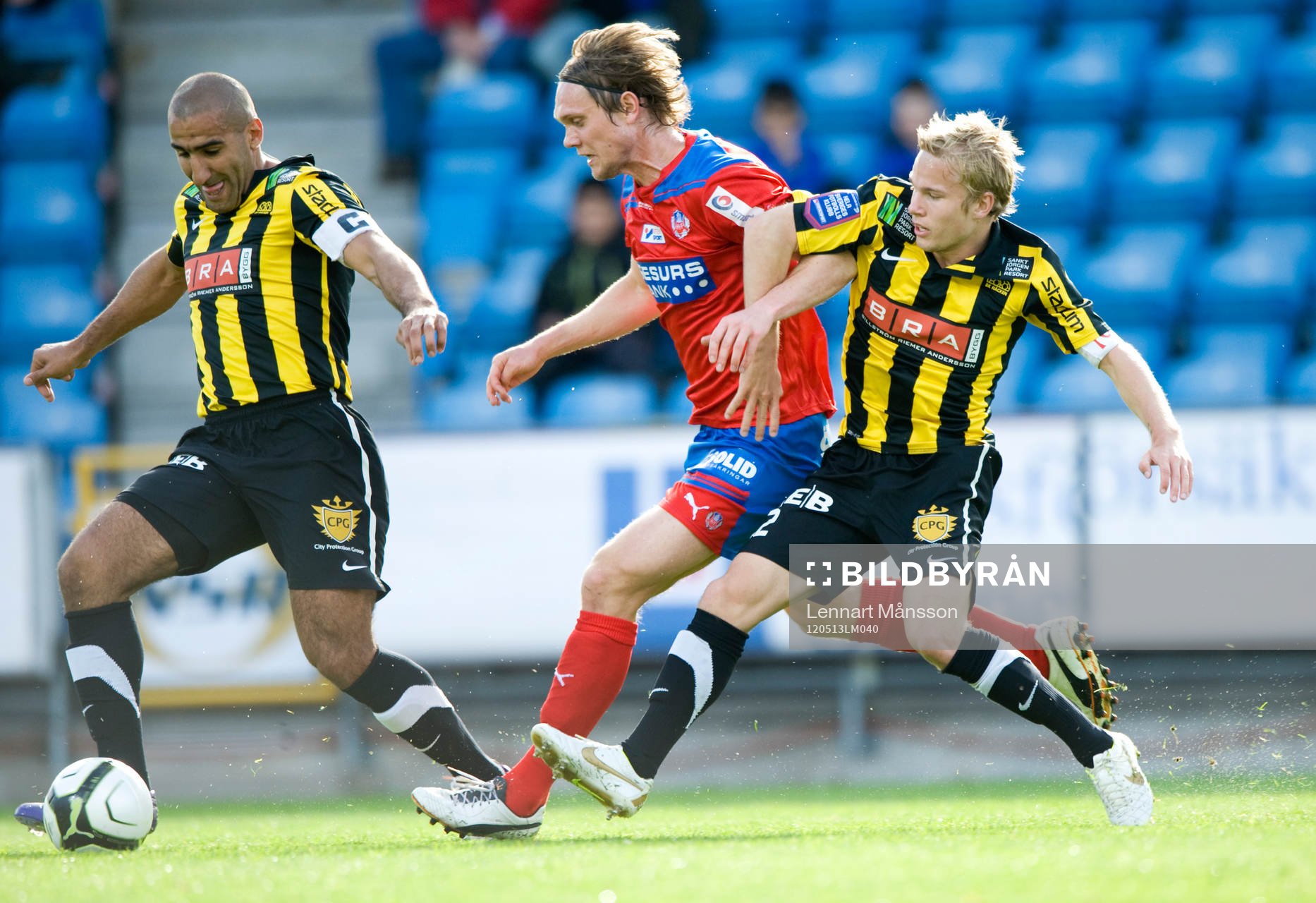 Mohammed Ali Khan och Oscar Lewicki, Häcken och Thomas