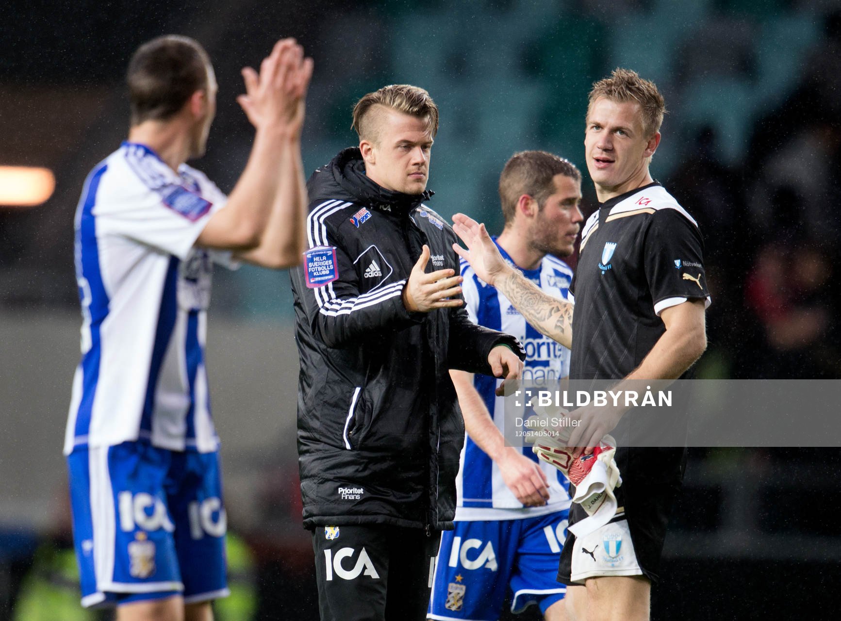 Johan Dahlin, målvakt, Malmö FF, tackar brorsan Erik