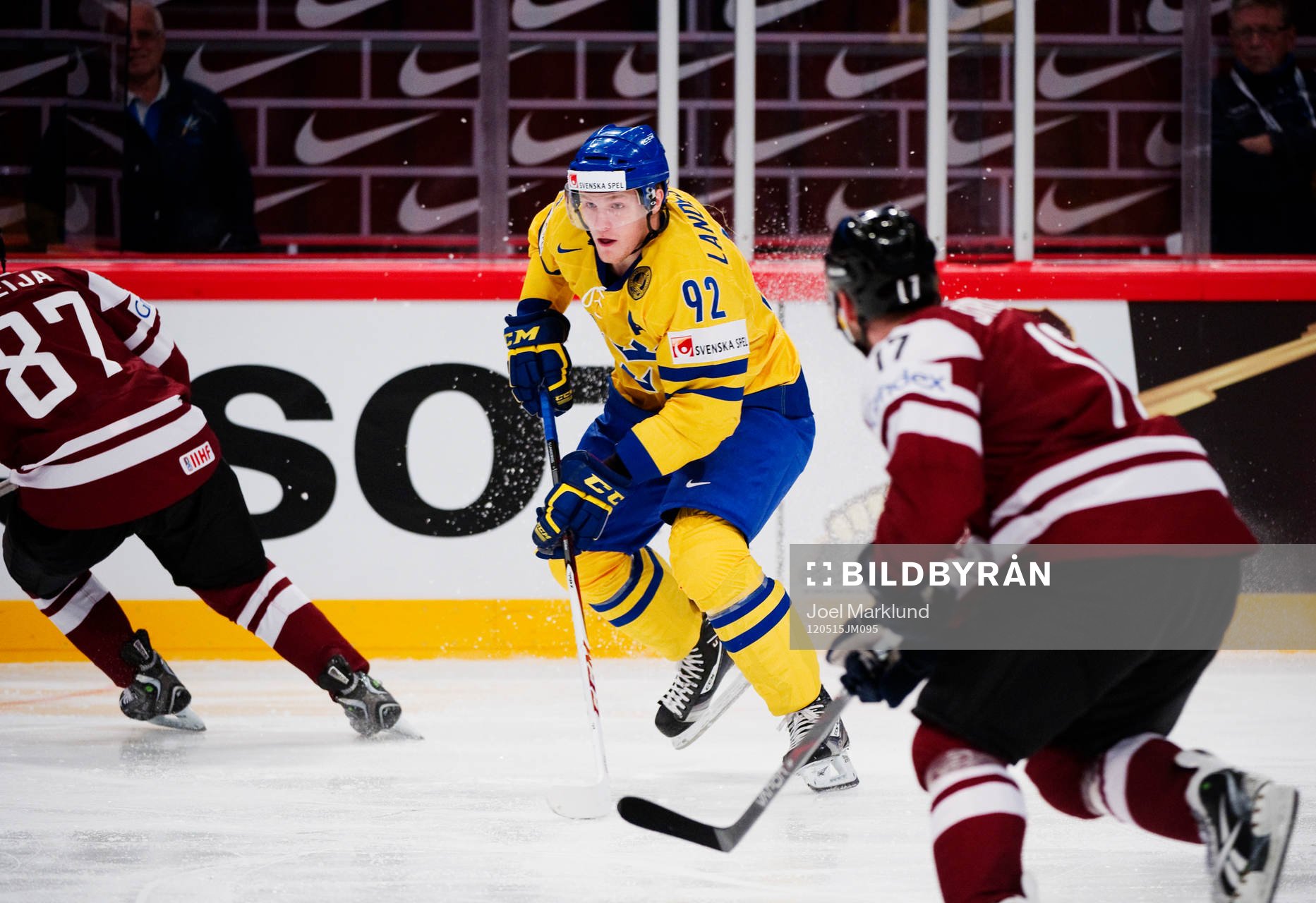Gabriel Landeskog, Sverige