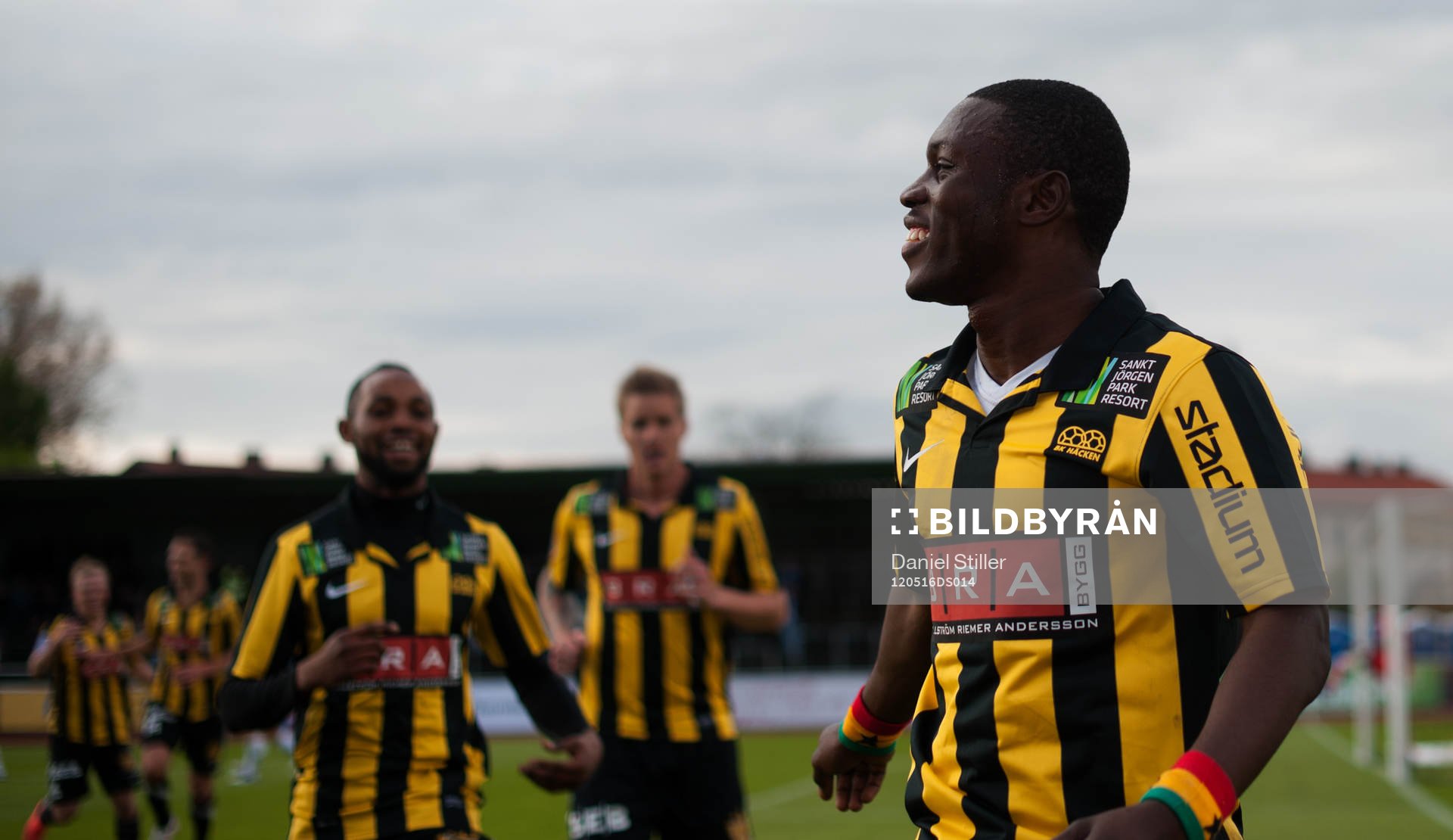  Abdul Majeed Waris, Häcken, gör 2-0, jubel