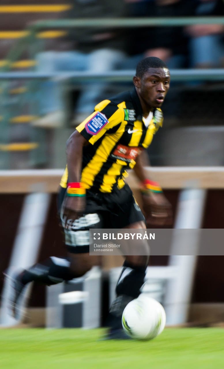 Abdul Majeed Waris, Häcken