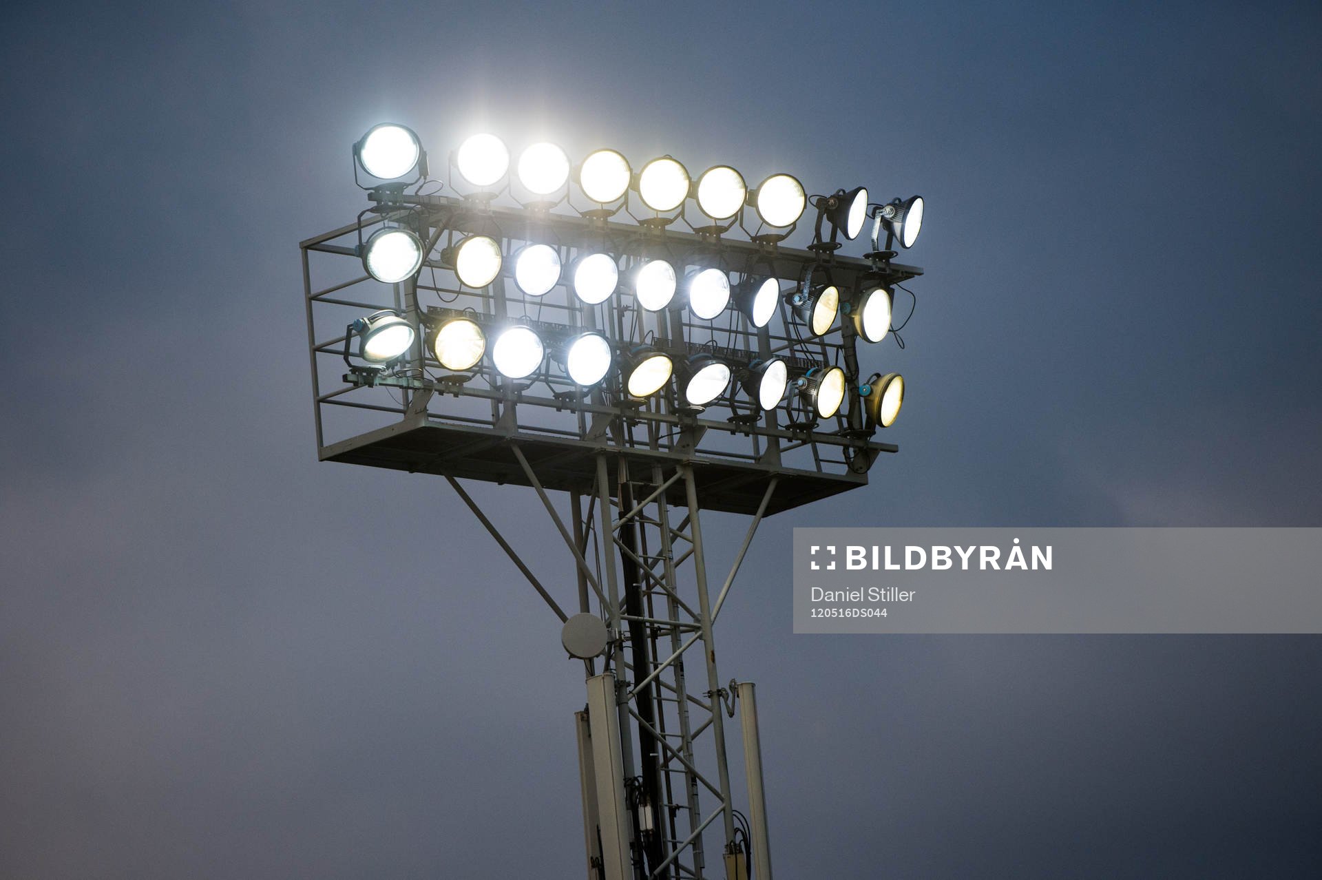 Lampa, Strålkastare, ljus