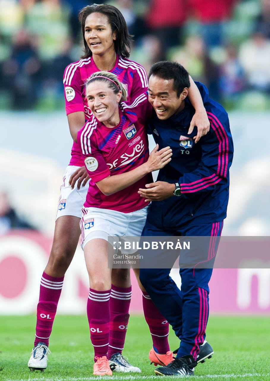 Wendie Renard, Camille Abily, Olympique Lyonnais, jubel
